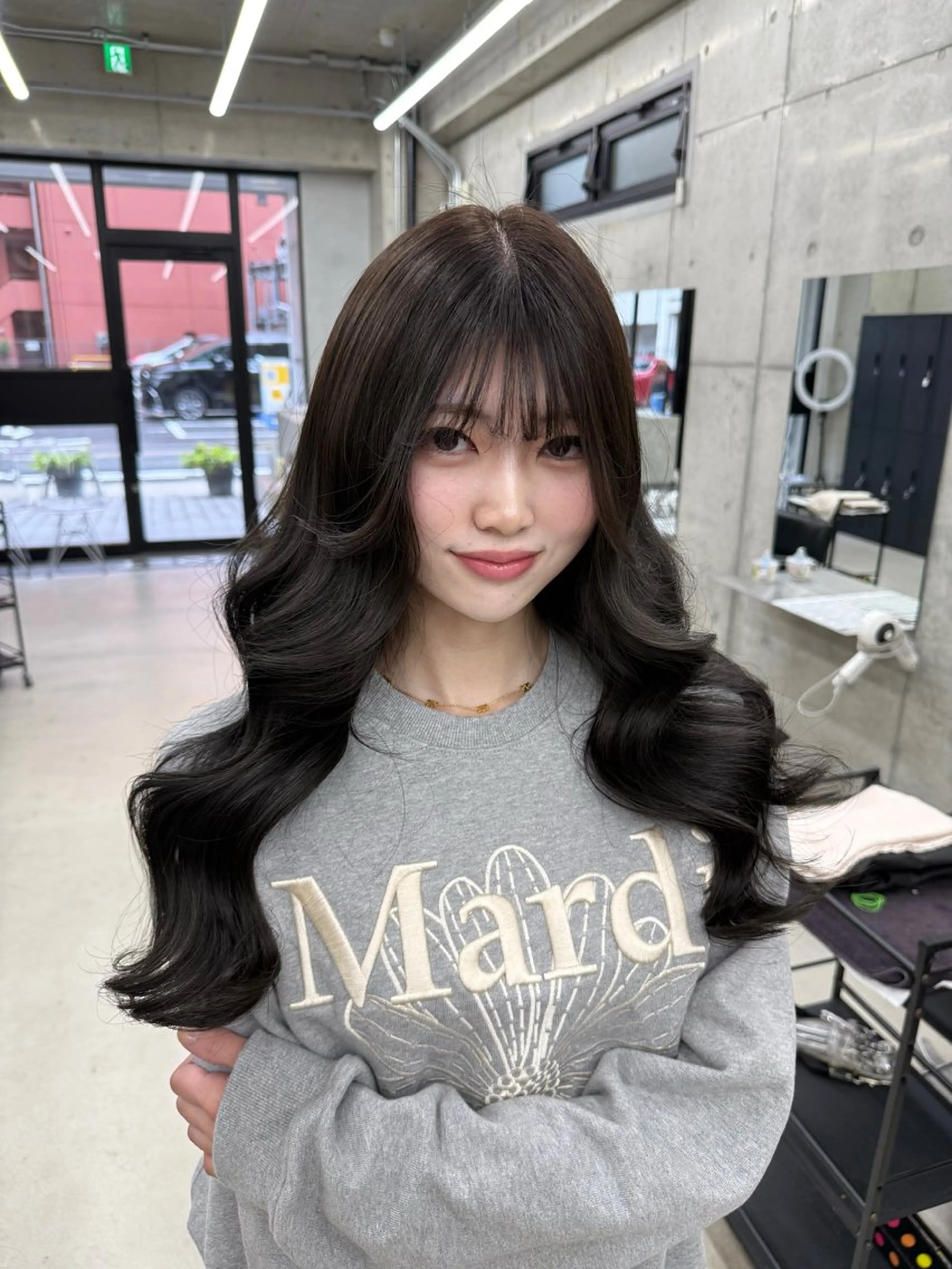 ロング カラー ヘアアレンジ 透明感カラー ヨシンモリ 韓国風ヘア LC【エルシー】伏見店所属・伏木 凛花のマツエク・マツパデザイン