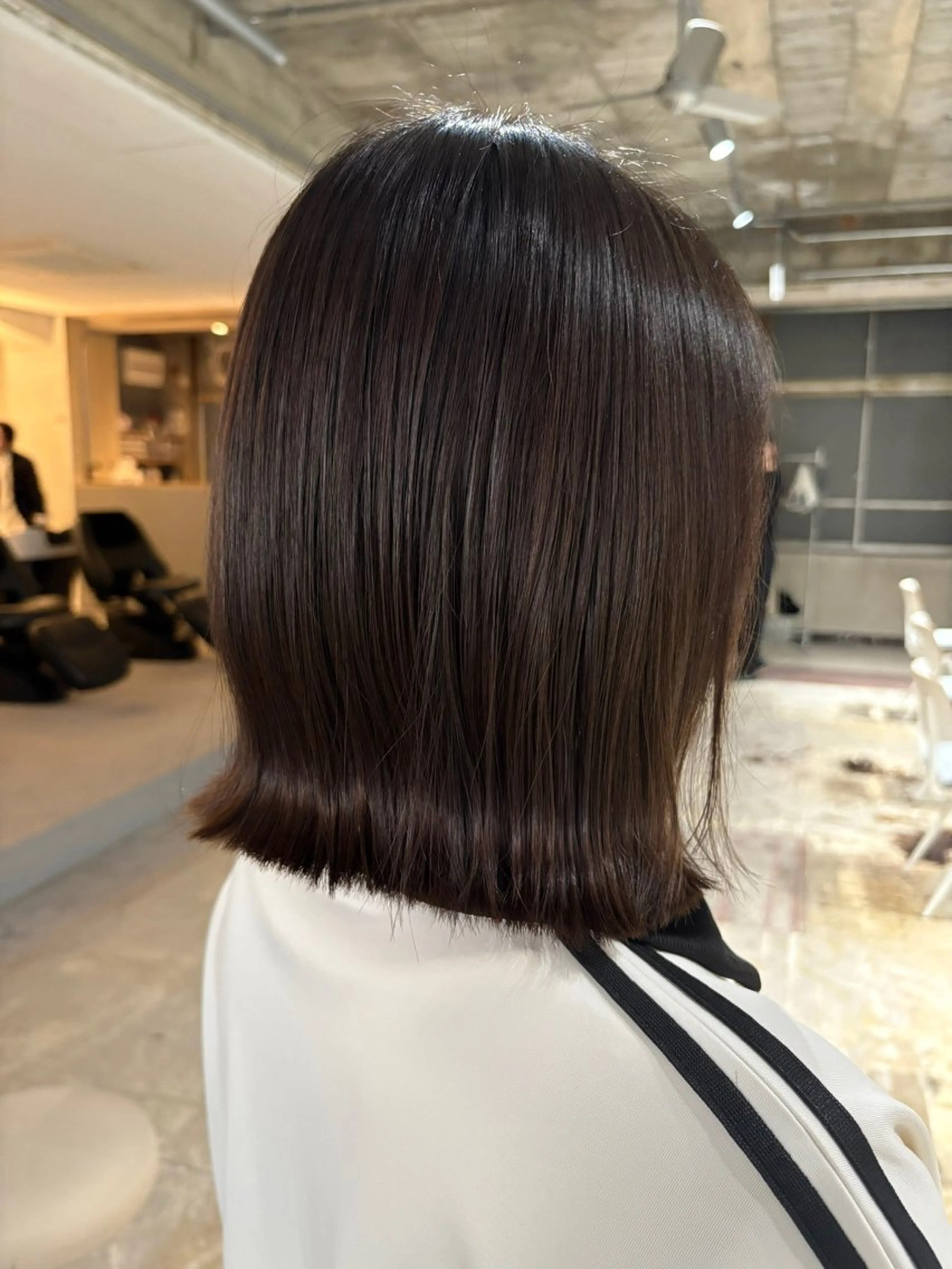 ミディアム ボブ カット ヘアカラー 玉置 七海のヘアスタイル