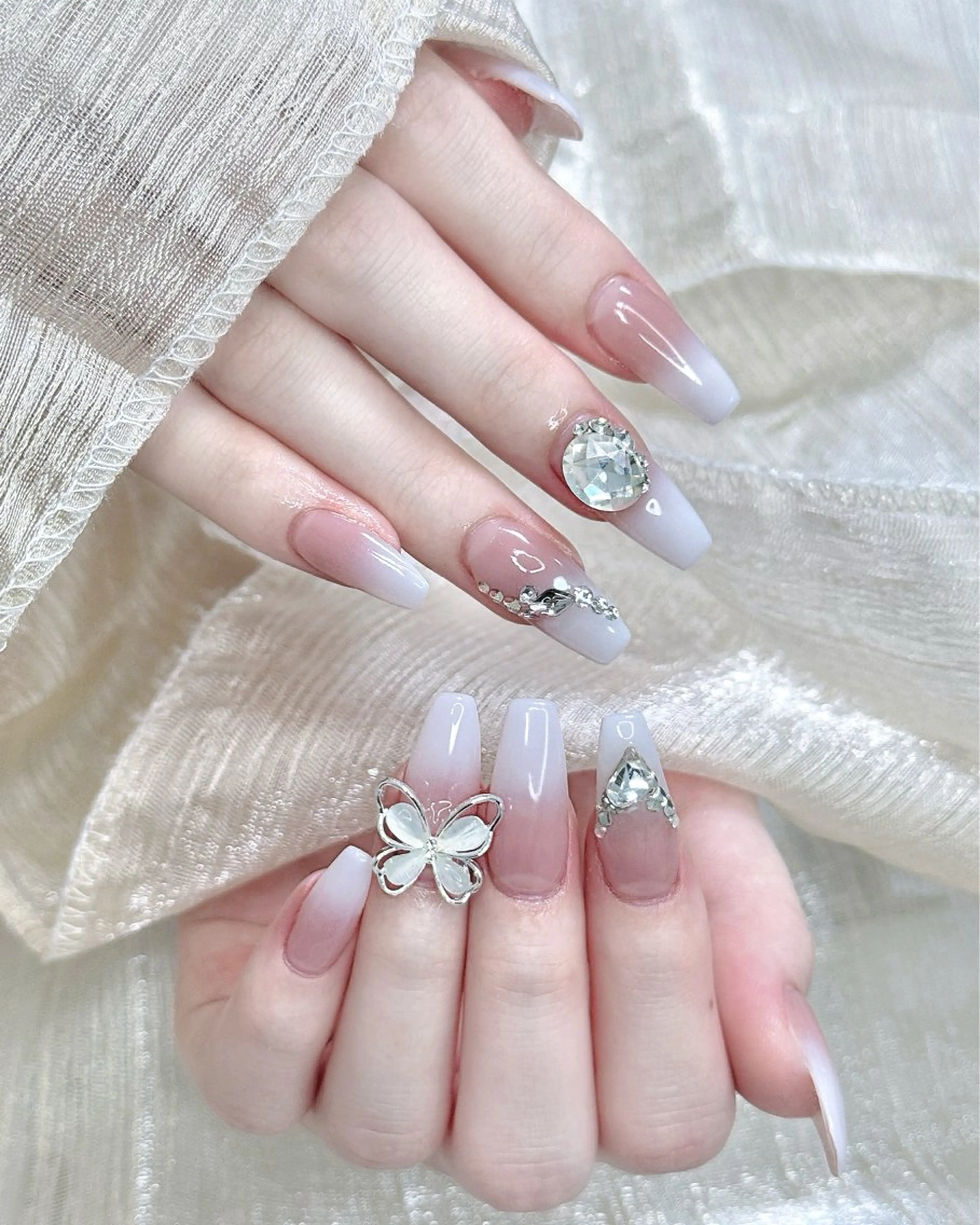 ネイル ハンドネイル Nail salon Lycoris キキのネイルデザイン