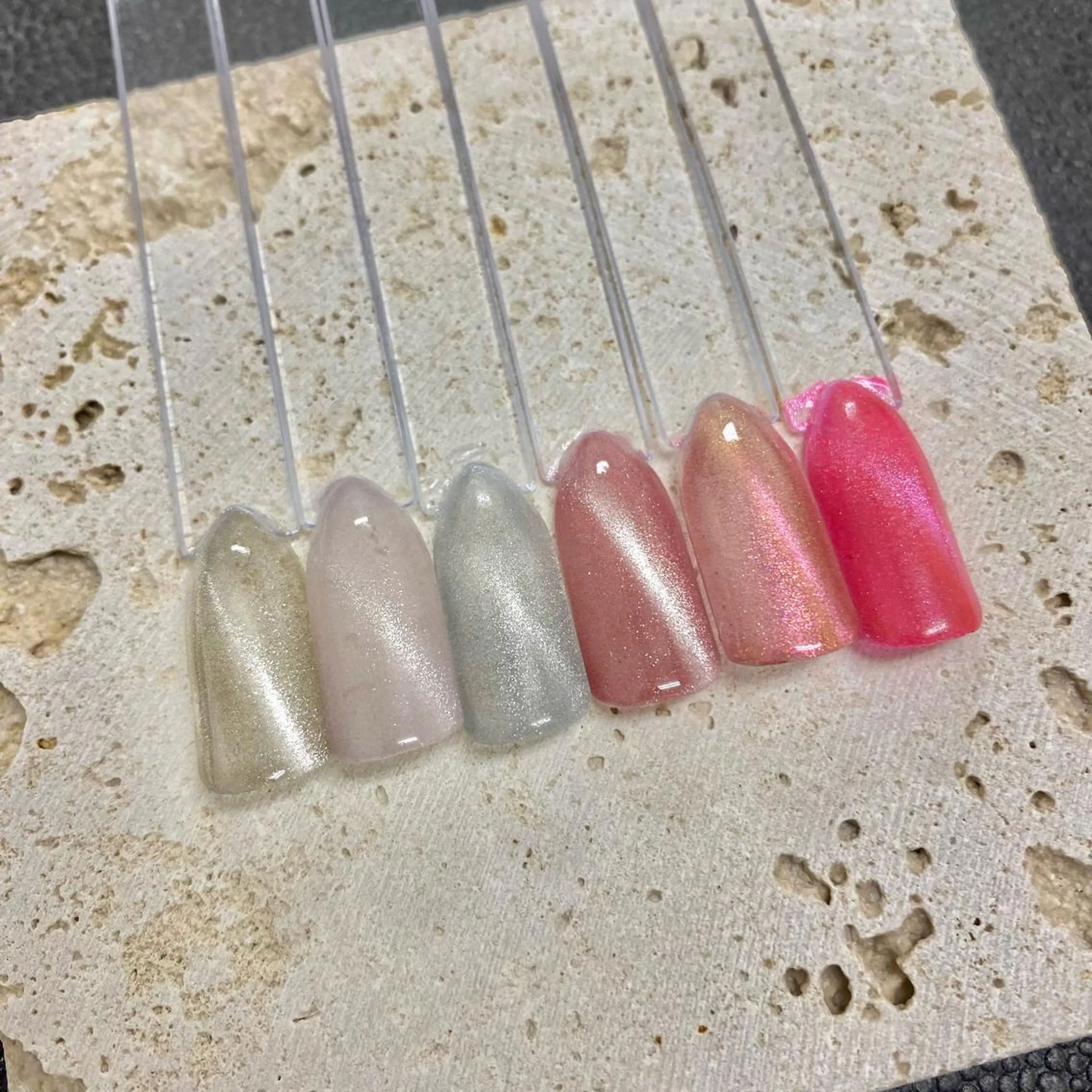 ネイル マグネットネイル ピンク kagami所属・kagami マイのネイルデザイン