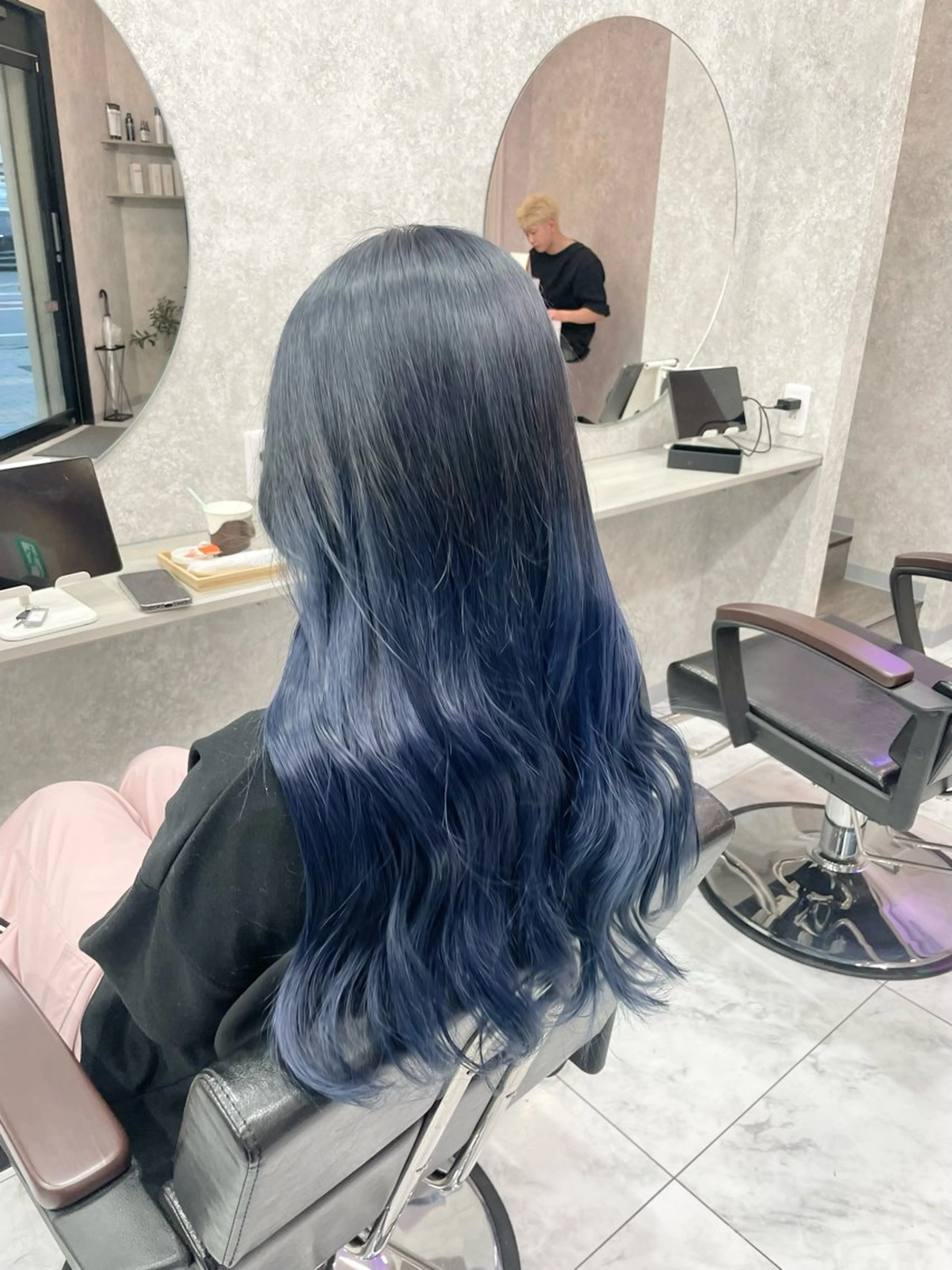 ロング 🦋ハイトーン🦋 石山 希理🦋のヘアスタイル