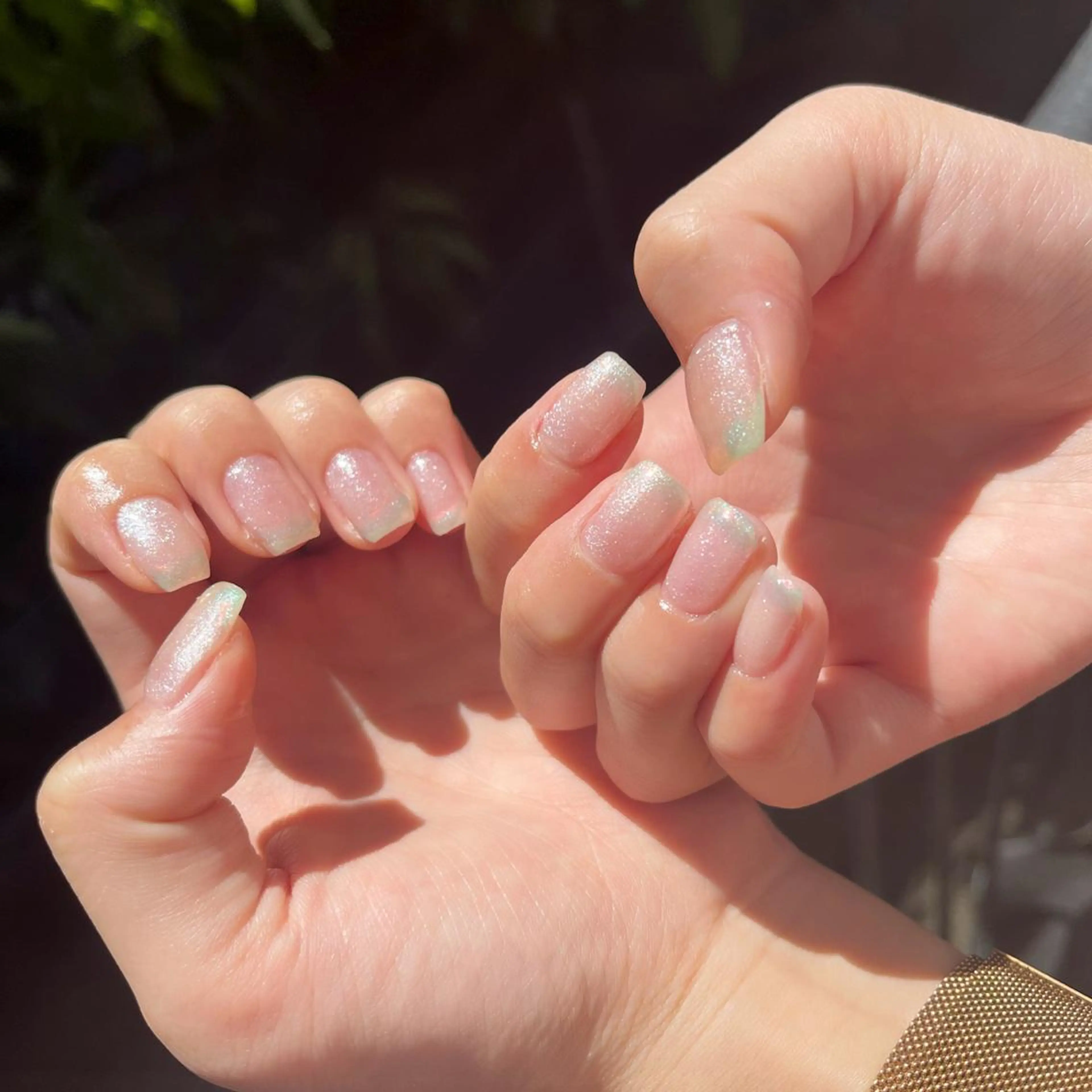 ネイル オーロラネイル フレンチネイル ピンク BINEL REINAのネイルデザイン