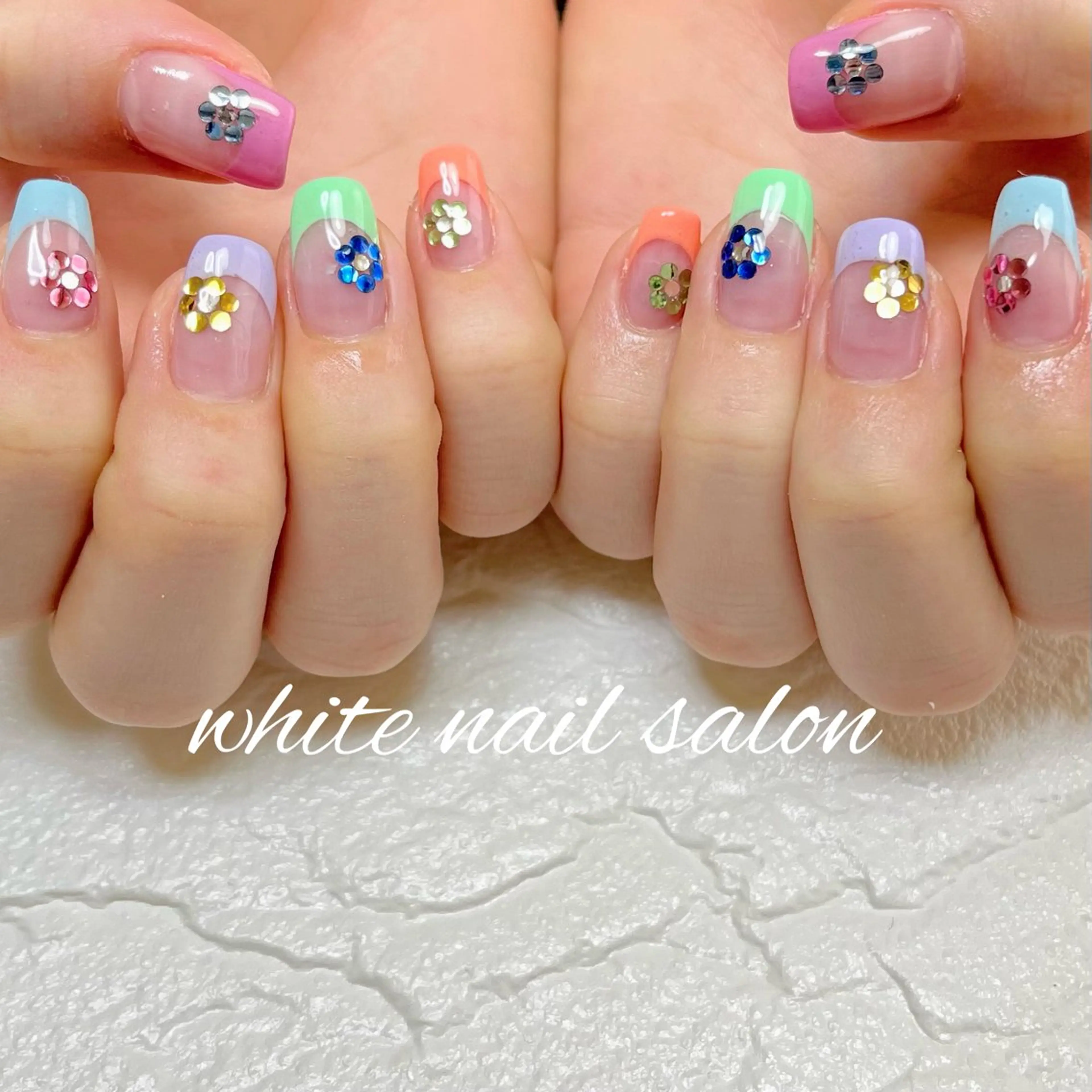ネイル ハンドネイル white nail salonのネイルデザイン