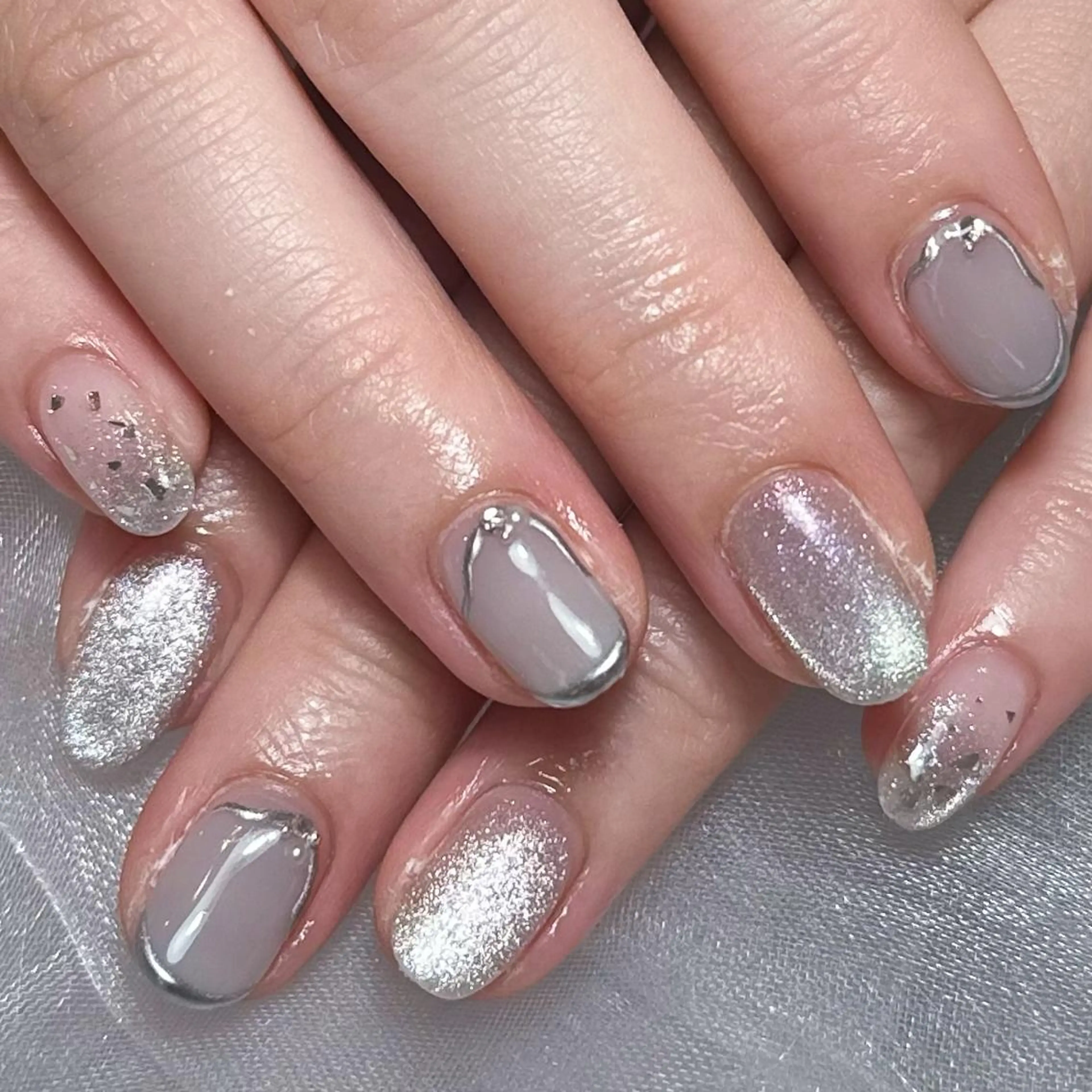 ネイル アートネイル オーロラネイル ガーリー キラキラネイル マグネットネイル ハンドネイル ハンドケア Diamond ✨のネイルデザイン