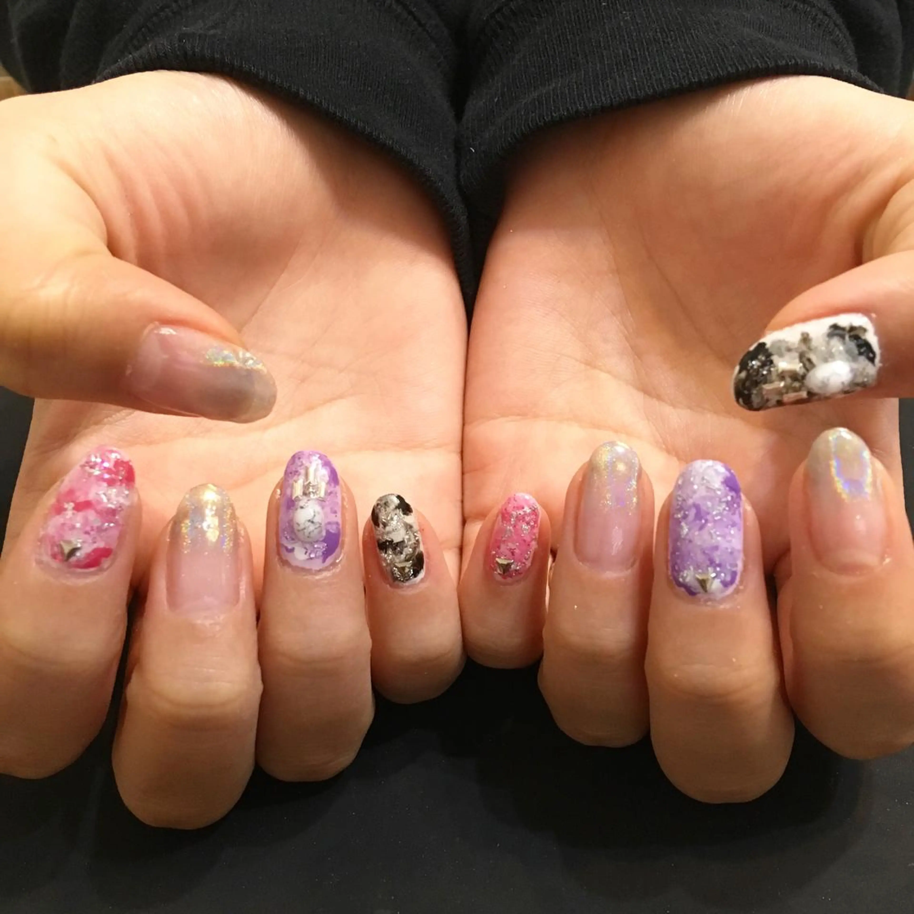 ネイル おそろいネイル 春ネイル ハンドネイル 🌈KANÅKO 🌈のネイルデザイン