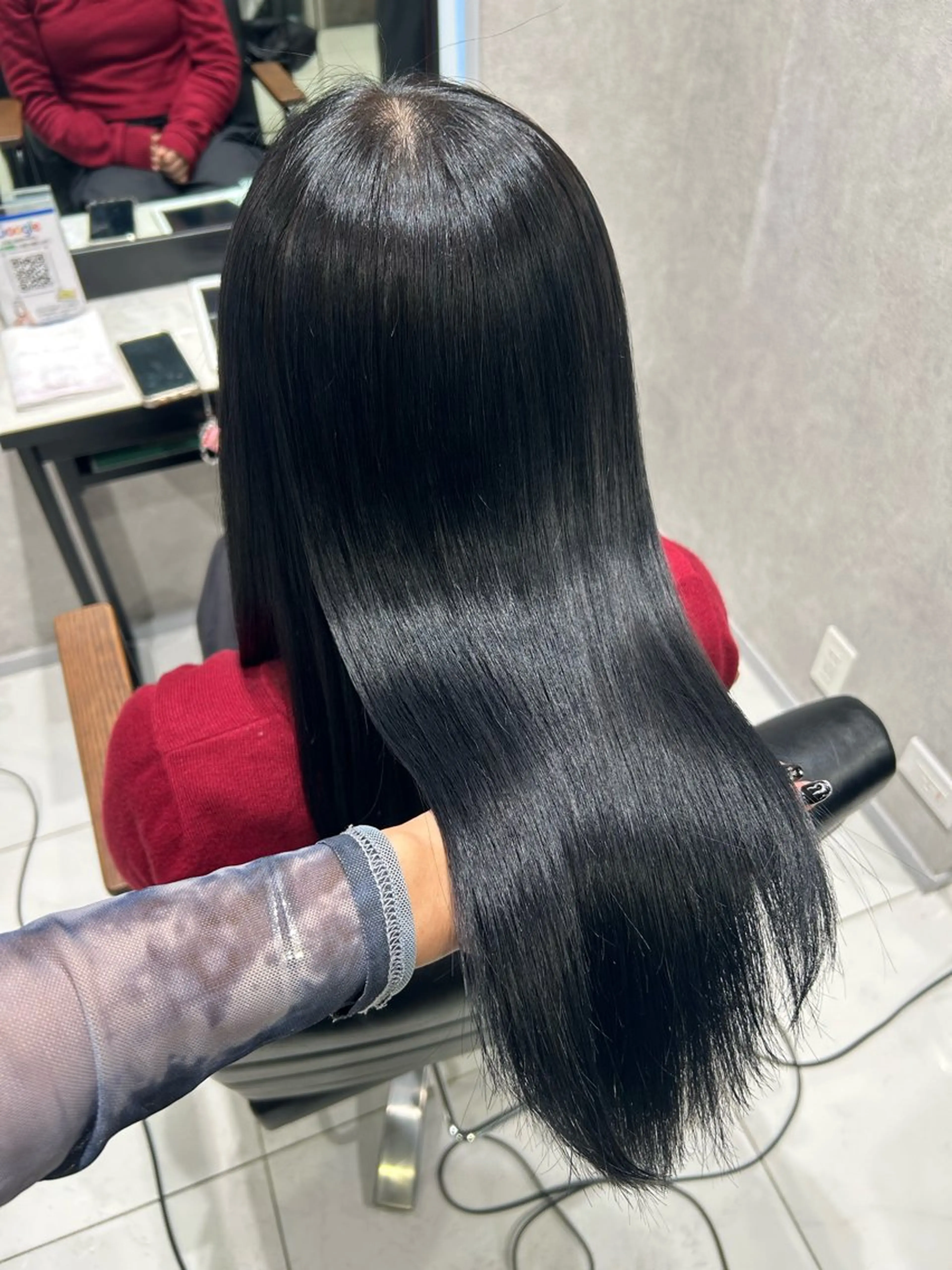 カラー 黒髪 ブルーカラー ブルーブラック 透明感カラー💙 束感マツエク🪼海月のマツエク・マツパデザイン