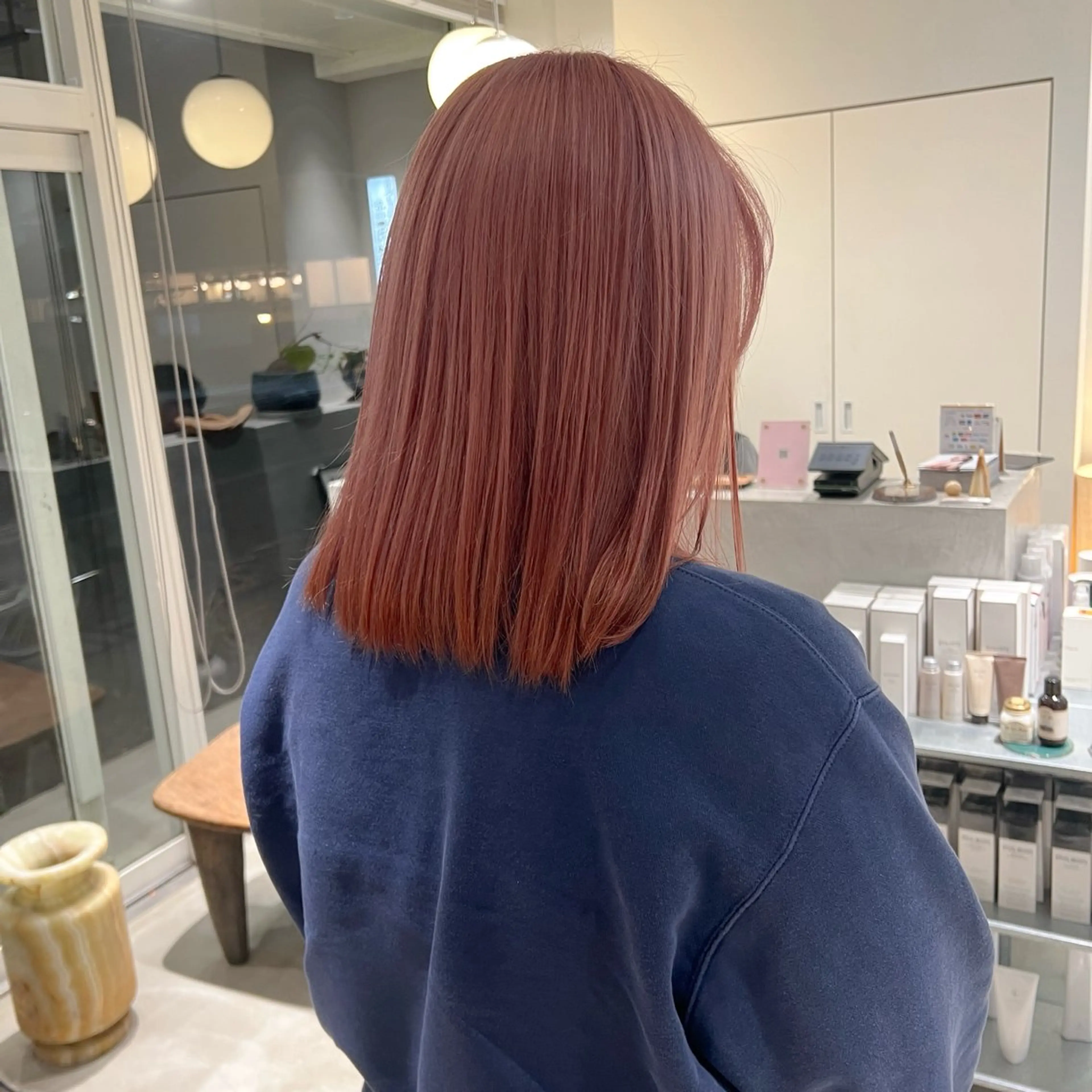 ミディアム カラー ピンクカラー ヘアカラー 周東 芽依のヘアスタイル