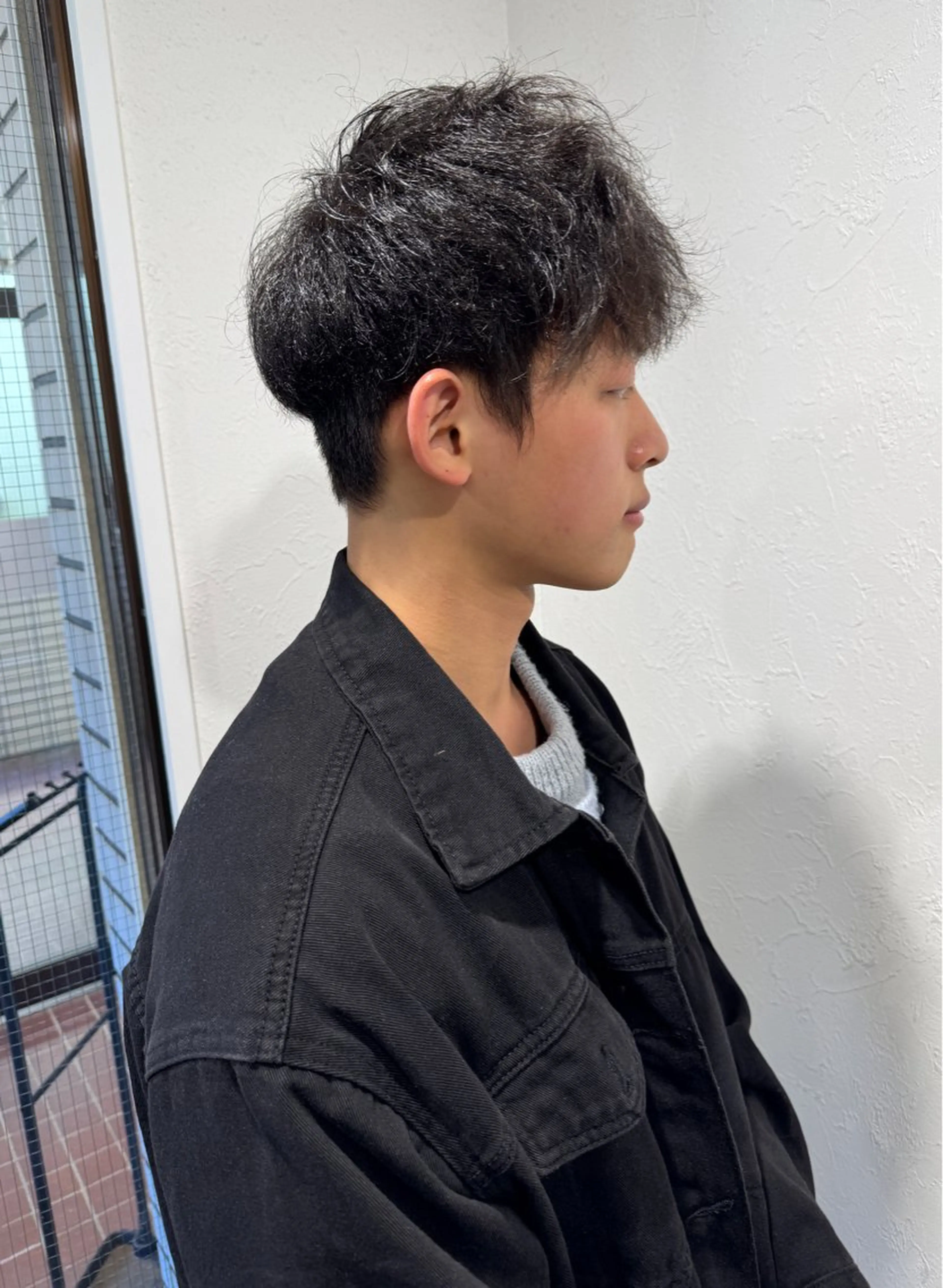 メンズ カット ハイトーン/レイヤー /艶カラー🎀のヘアスタイル