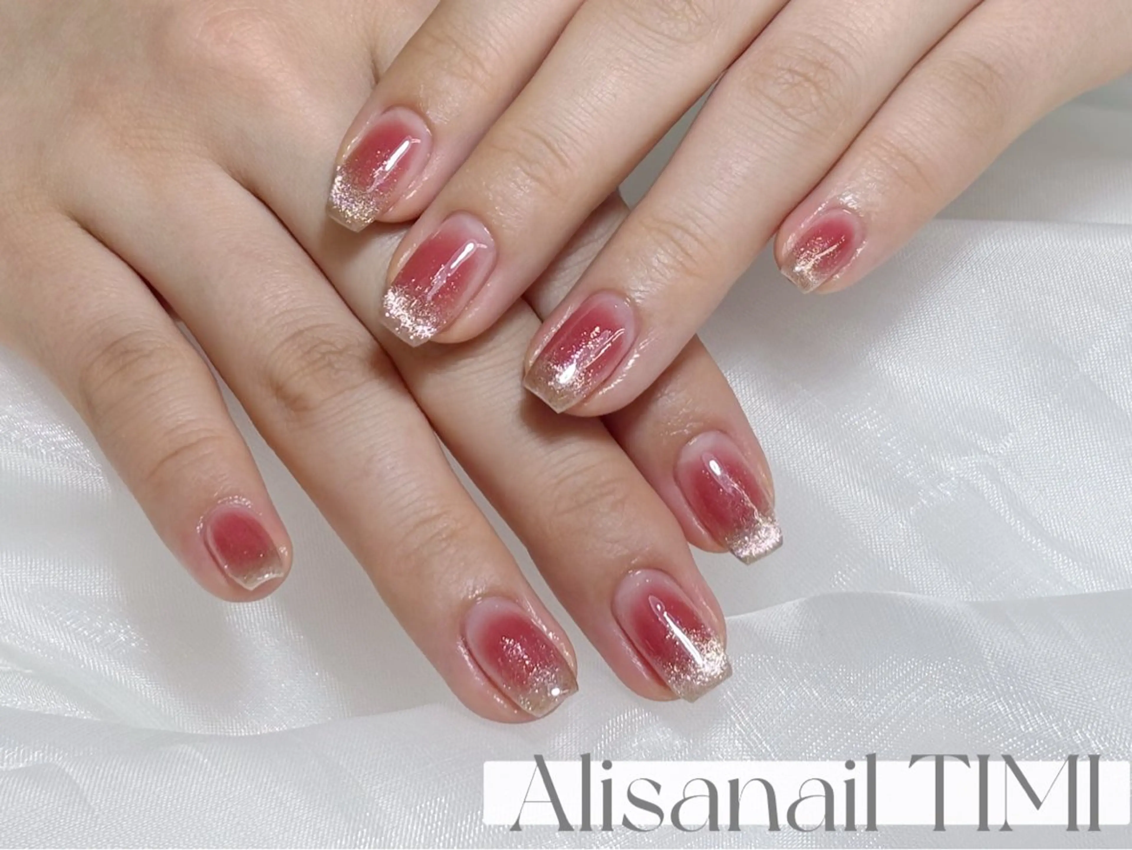 ネイル チークネイル マグネットネイル マグネットワンカラー ニュアンスネイル ワンカラーネイル ハンドネイル Alisa nail Timiのネイルデザイン