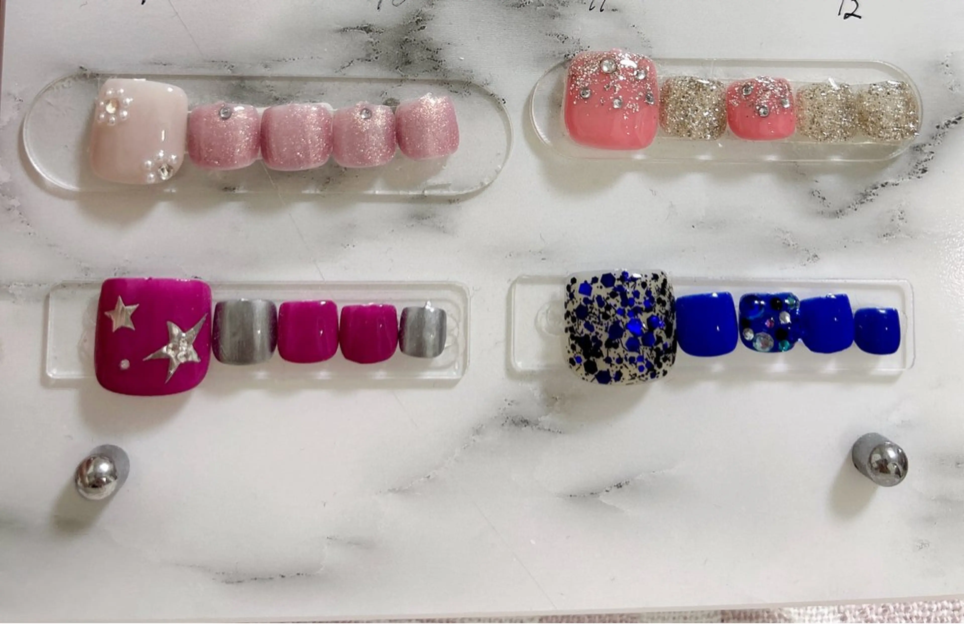 ネイル フットネイル コウ ヨウのネイルデザイン