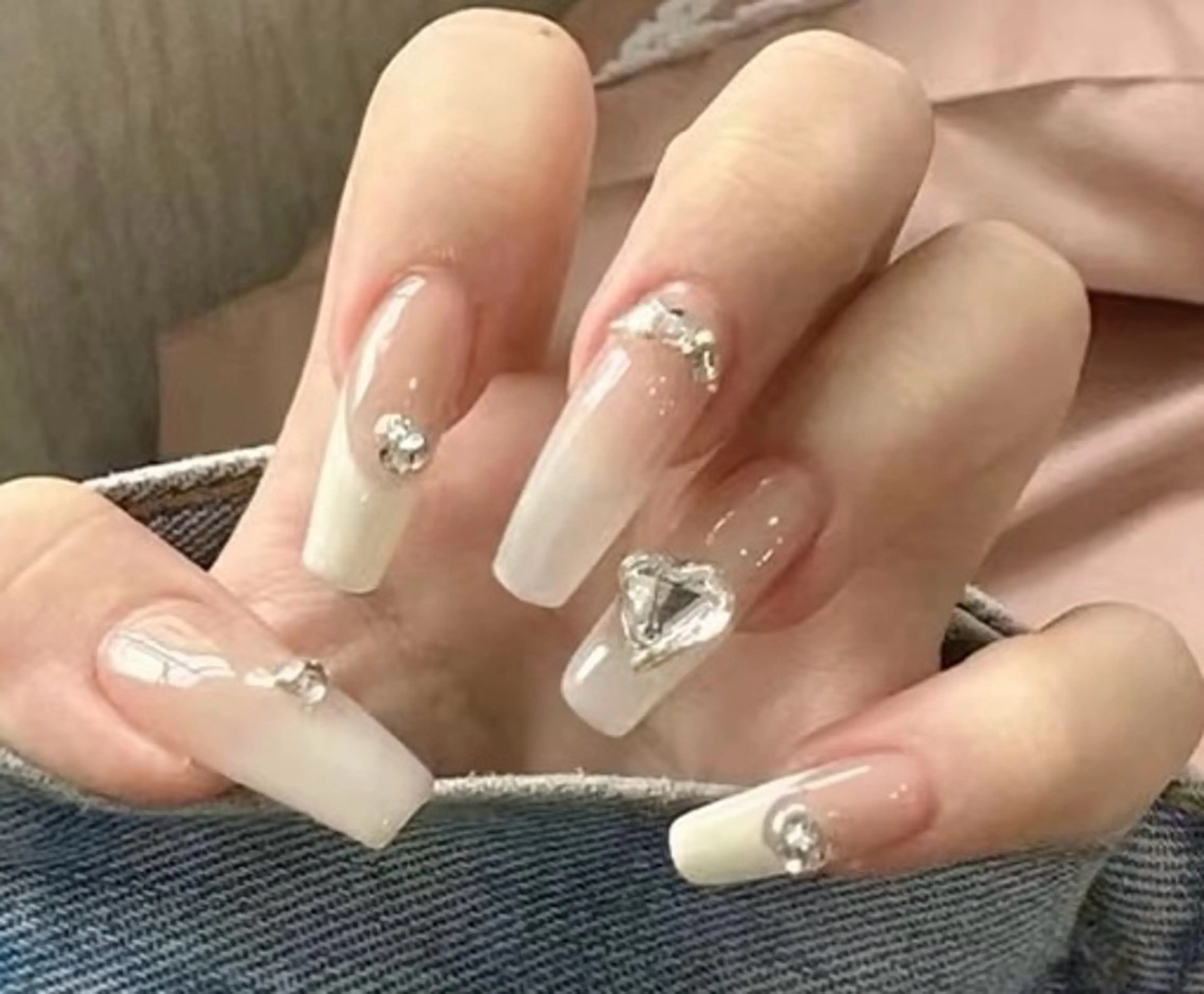 ネイル チークネイル 長さ出し フレンチネイル ガーリー 韓国ネイル sun nail池袋 モデル募集のネイルデザイン