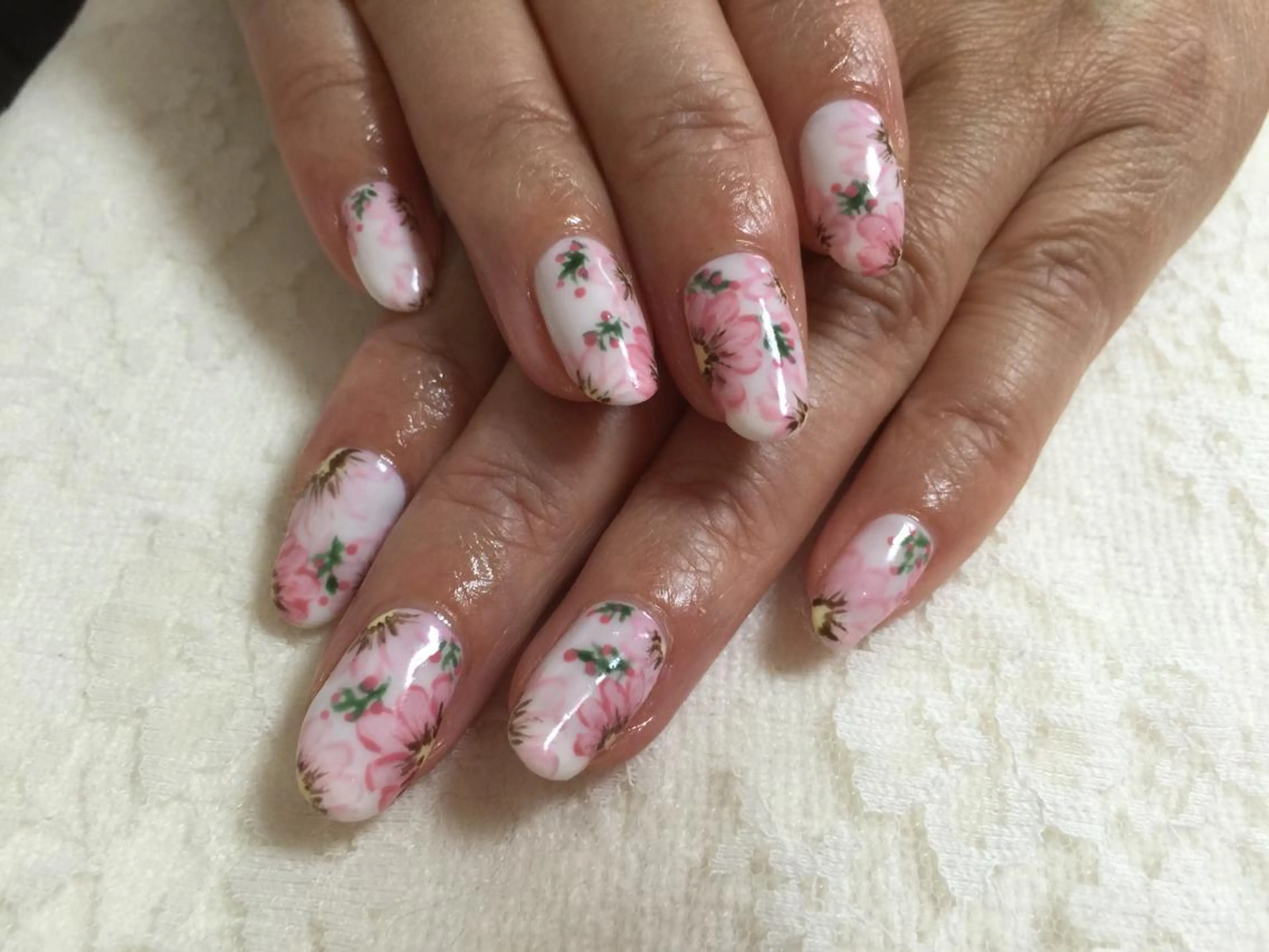 ネイル 手塚 里奈のネイルデザイン