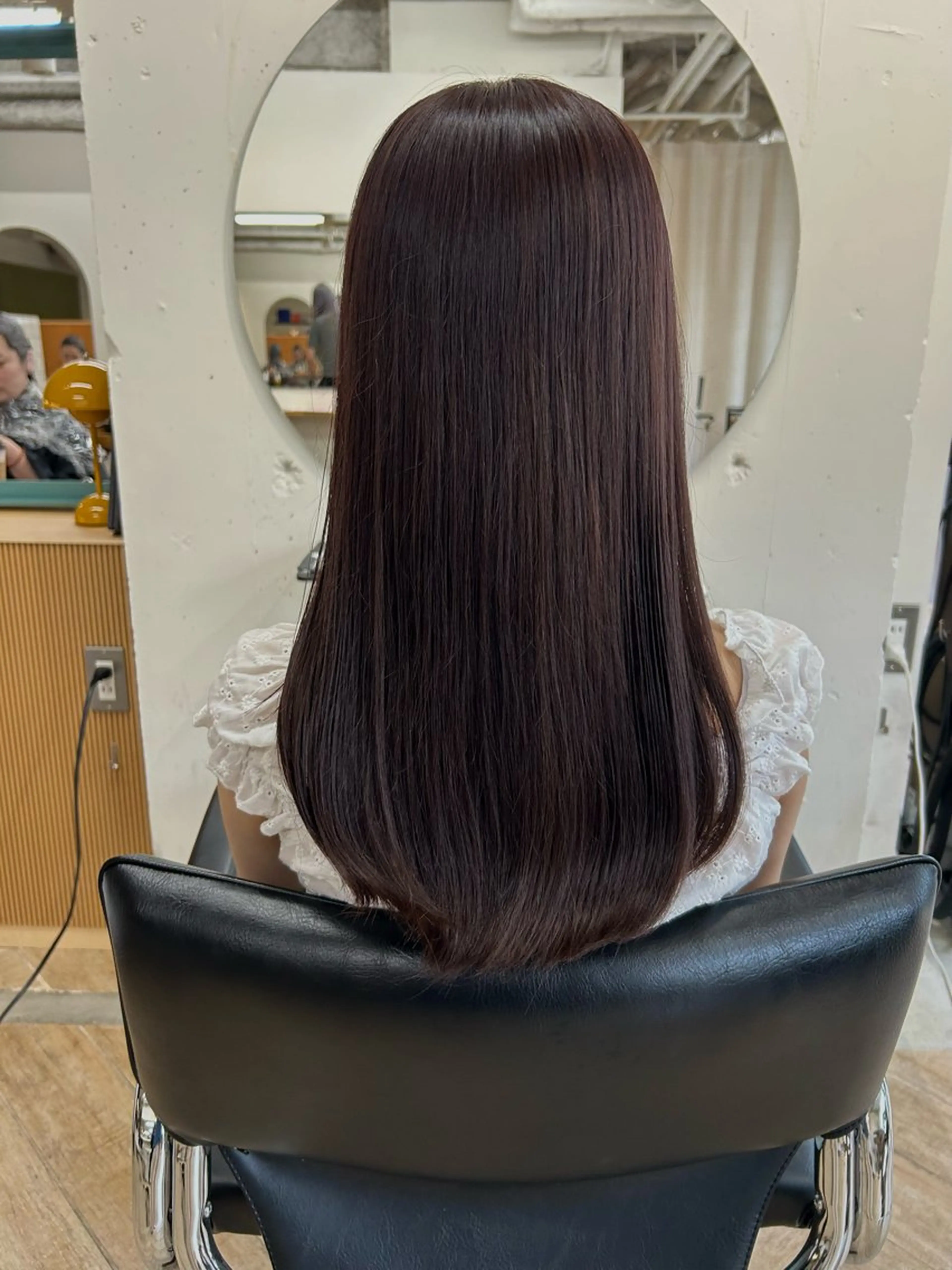 ロング カラー ヘアカラー ベージュ/ダブルカラ ー/新潟駅/青柳萌果のヘアスタイル