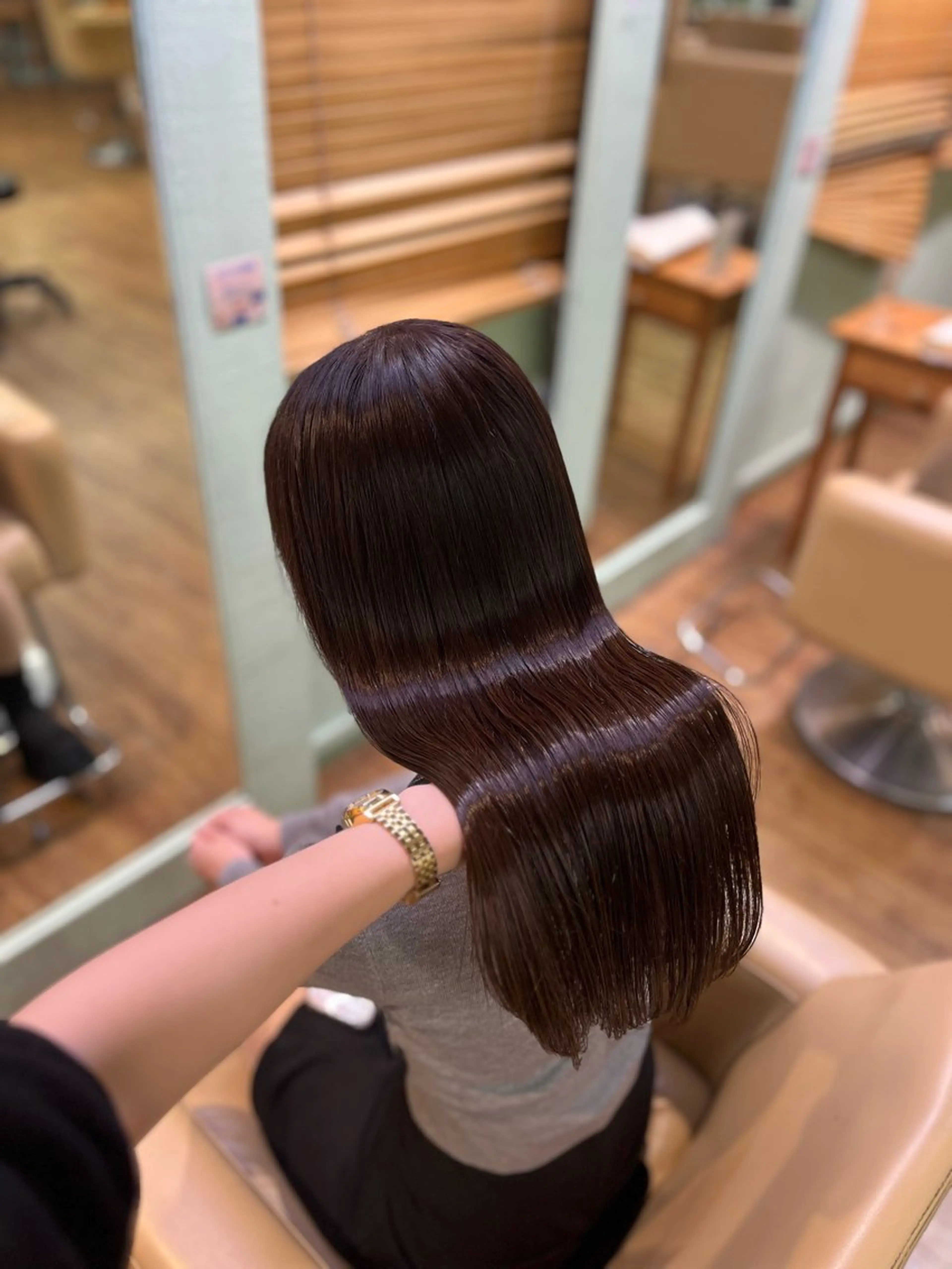 セミロング カラー ヘアカラー トリートメント 🌙Runa つや髪 /モテ/ボブのヘアスタイル
