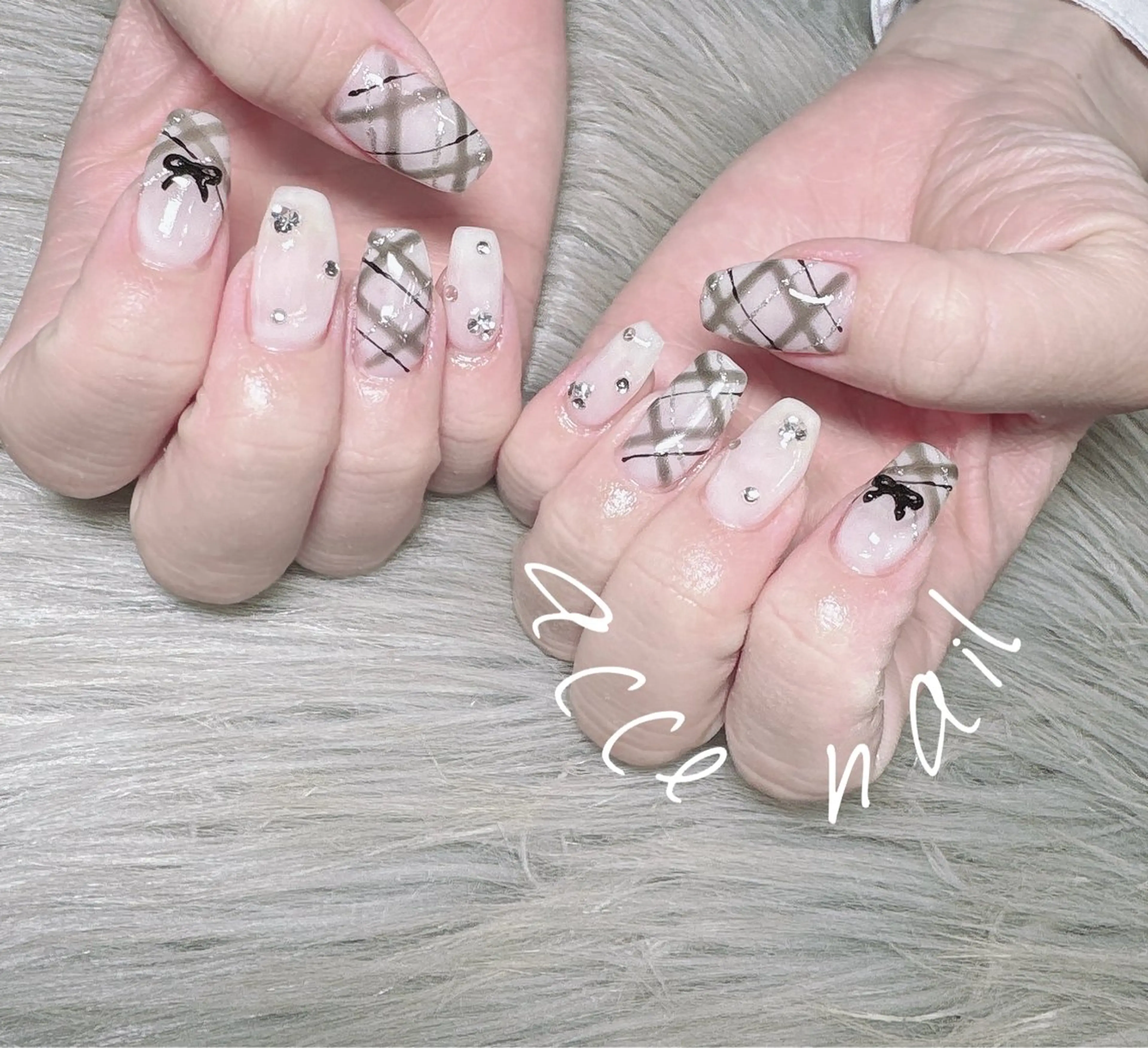 ミディアム ハンドネイル atsuco ✴︎のネイルデザイン