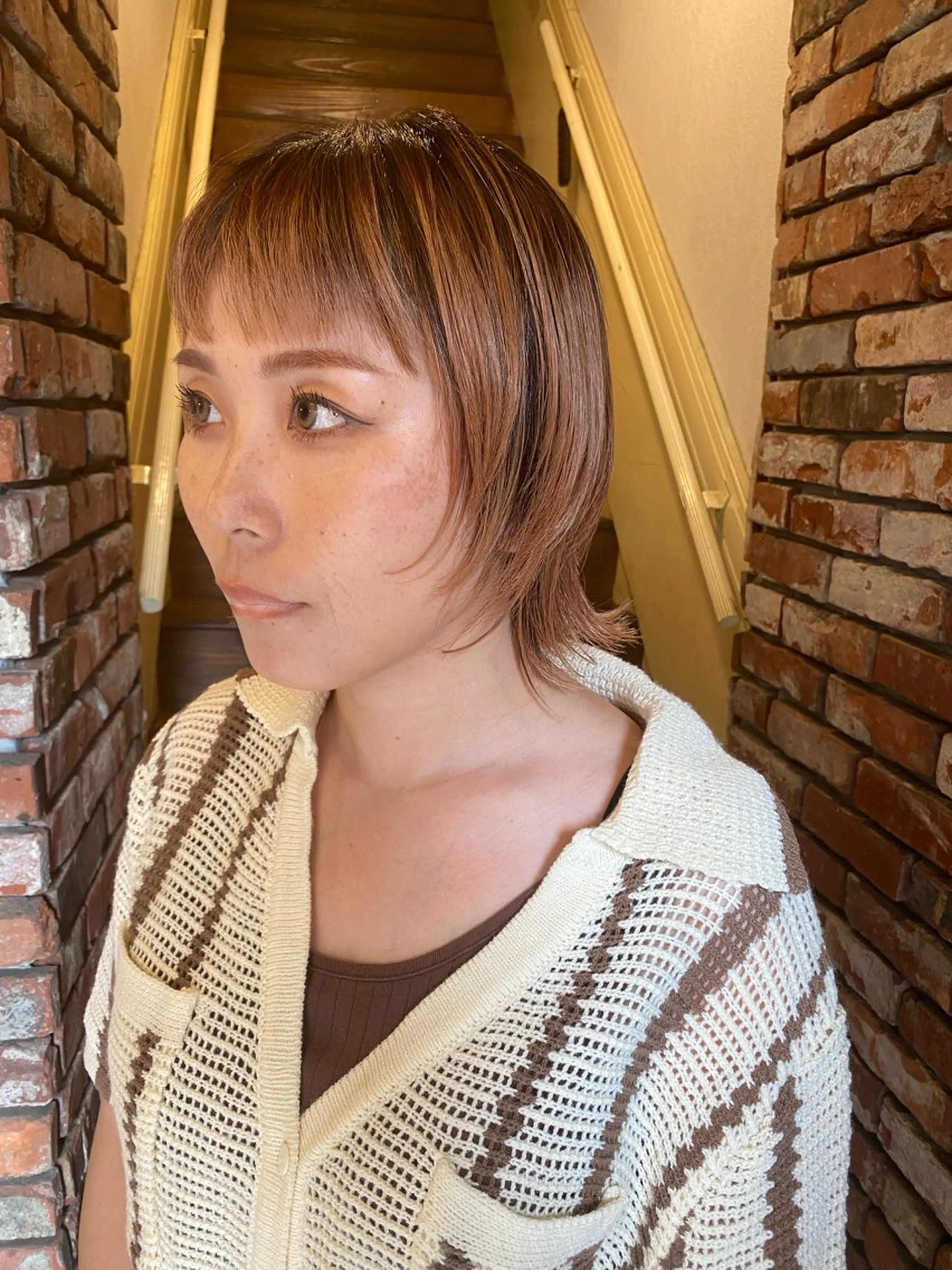 ミディアム 顔周りカット レイヤーカット スウィーティーヘアー所属・高塩翔大 髪質改善のヘアスタイル
