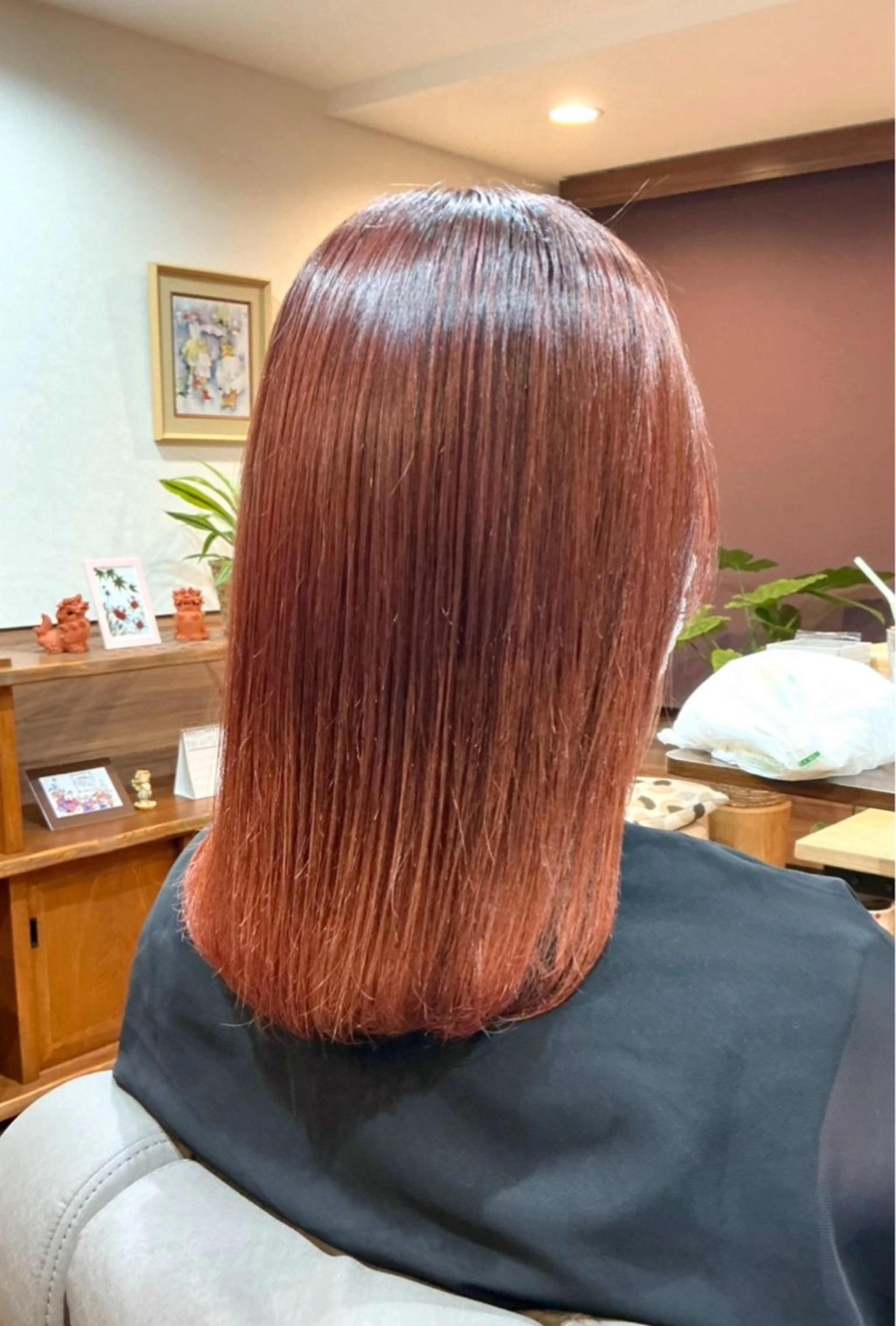 ミディアム カラー ピンクカラー カット ヘアカラー トリートメント ヘッドスパ Annon プライベートサロンのヘアスタイル