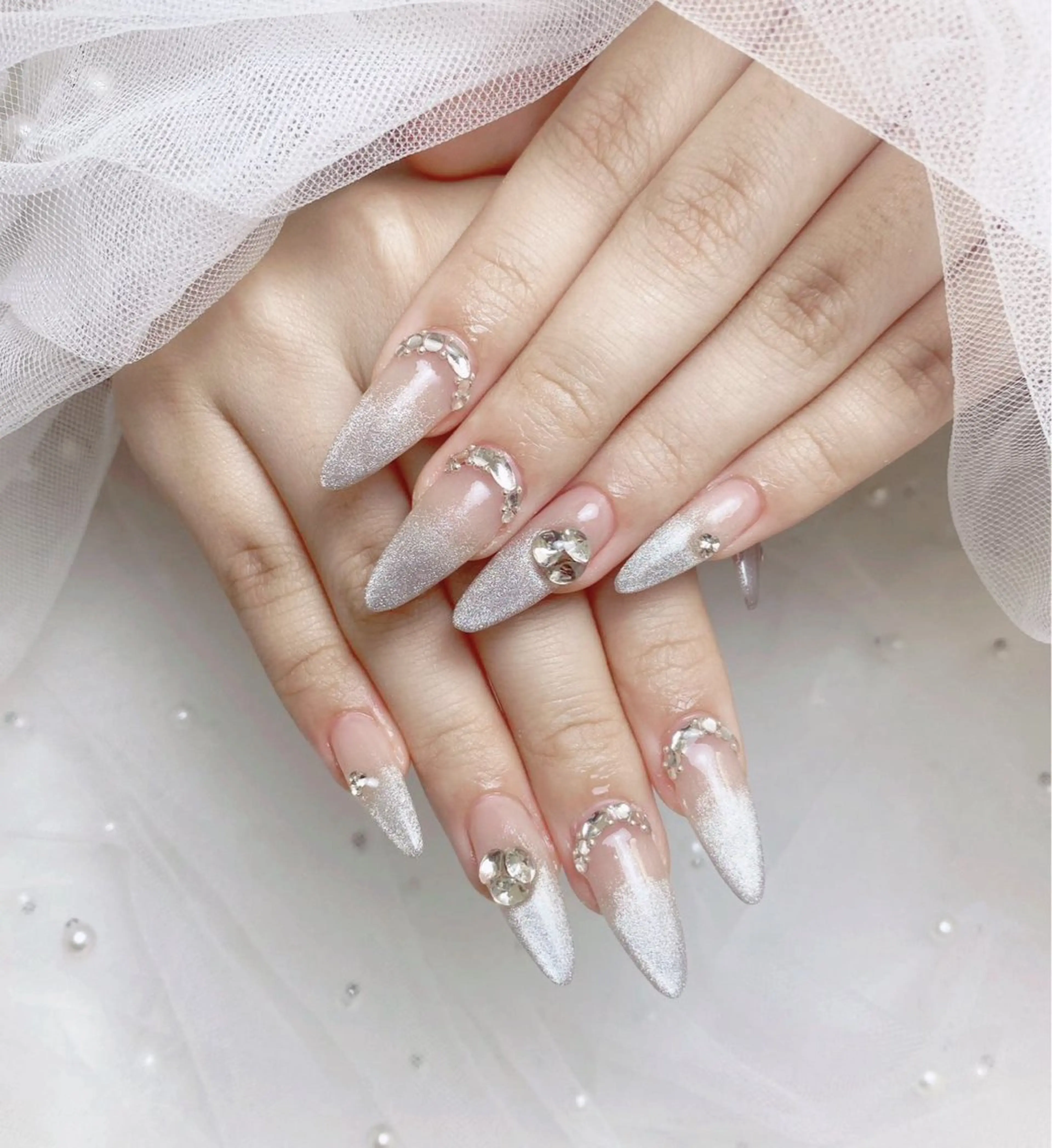 ネイル フレンチネイル ジェルネイル ハート 韓国ネイル マグネットネイル ハンドネイル ネイルサロン lotusのネイルデザイン