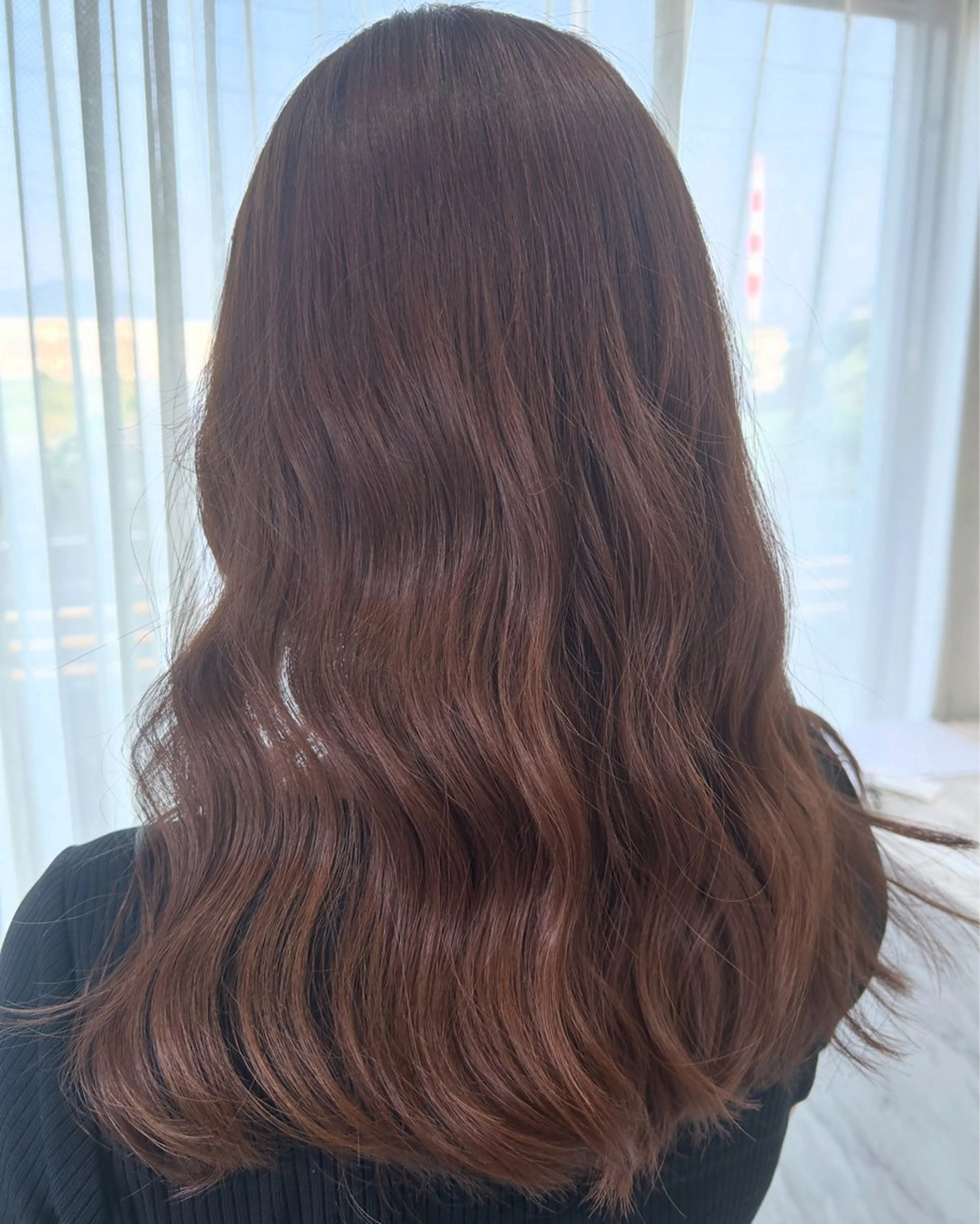 ロング チョコレートブラウン .HARRISS所属・中司 愛理のヘアスタイル