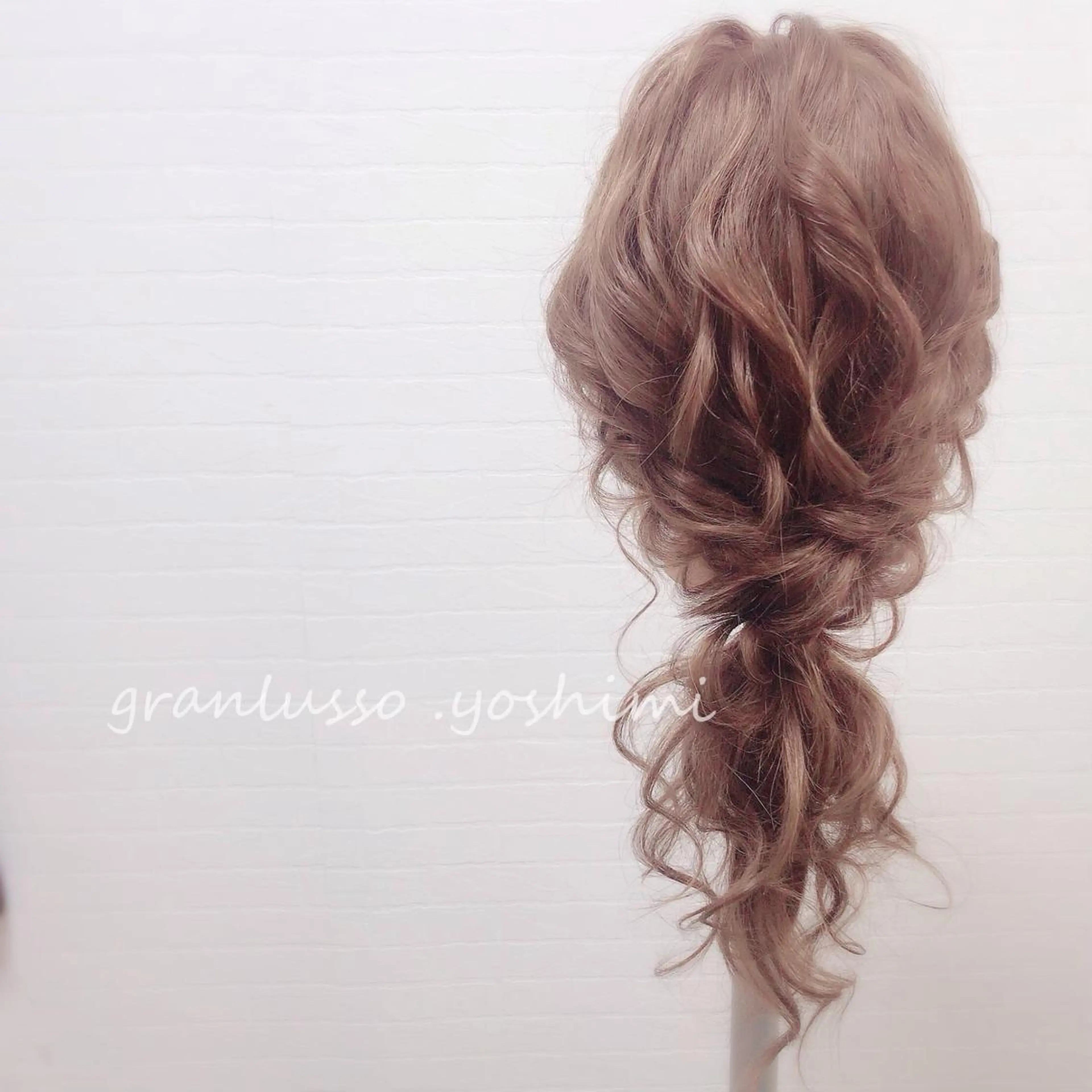 ヘアアレンジ GRANLUSSO 〜グランルッソ駅前店所属・木口 嘉美のヘアスタイル