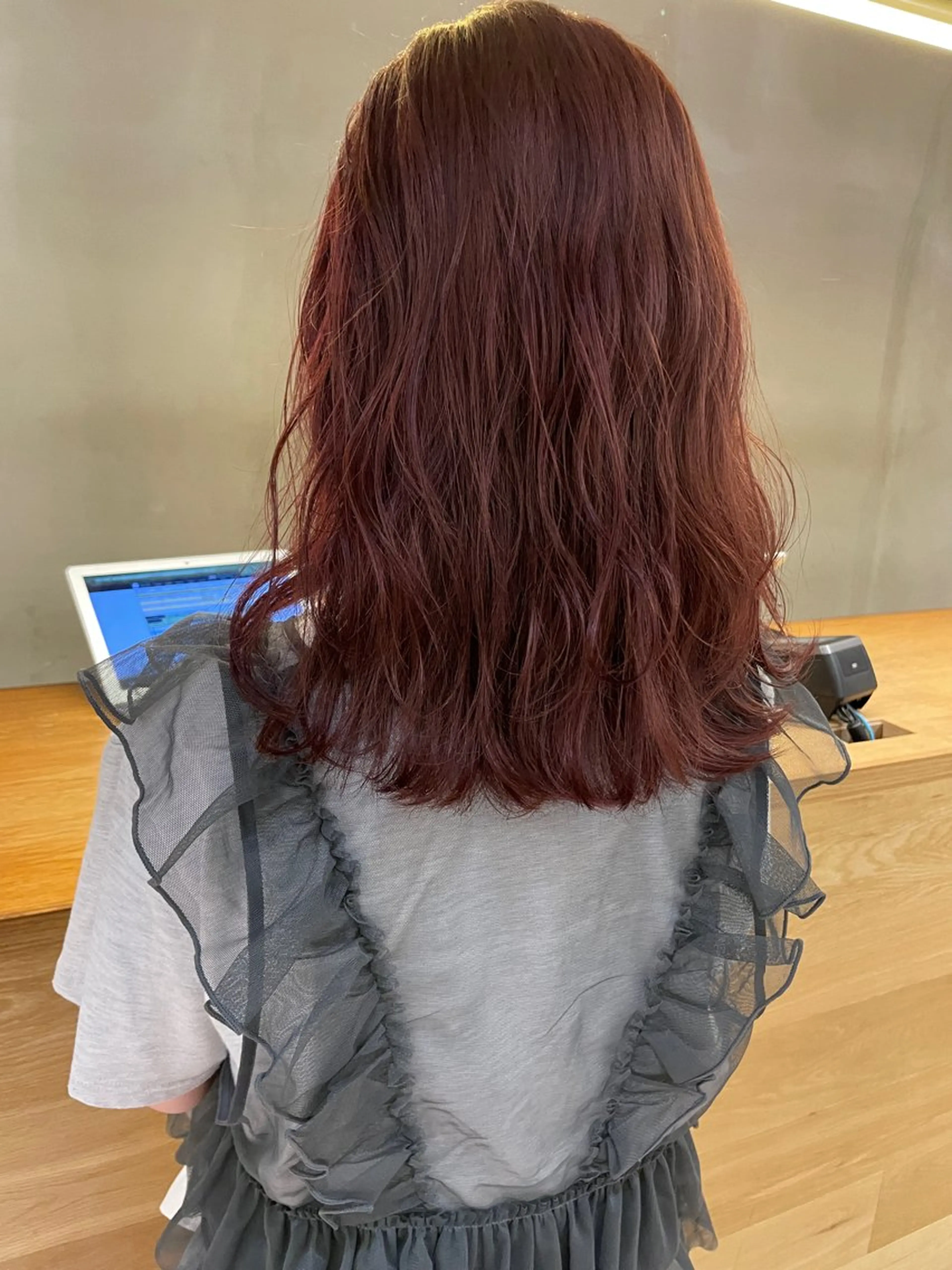 セミロング 透明感🎀LOREN エリコ🌈のヘアスタイル