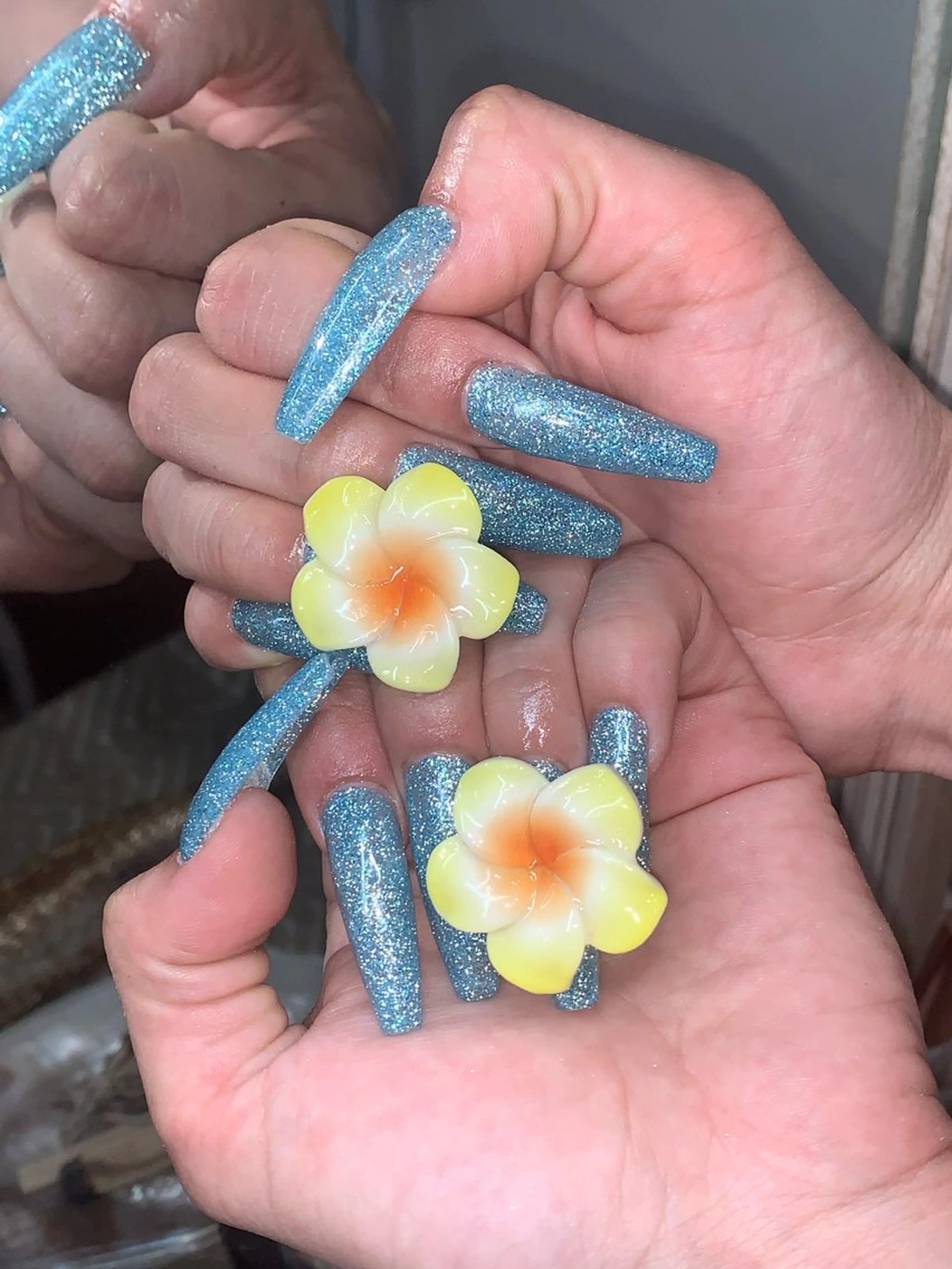 ネイル ハンドネイル NES NAIL所属・さゆり￤推しキャラ ￤ロングネイル🩷のネイルデザイン