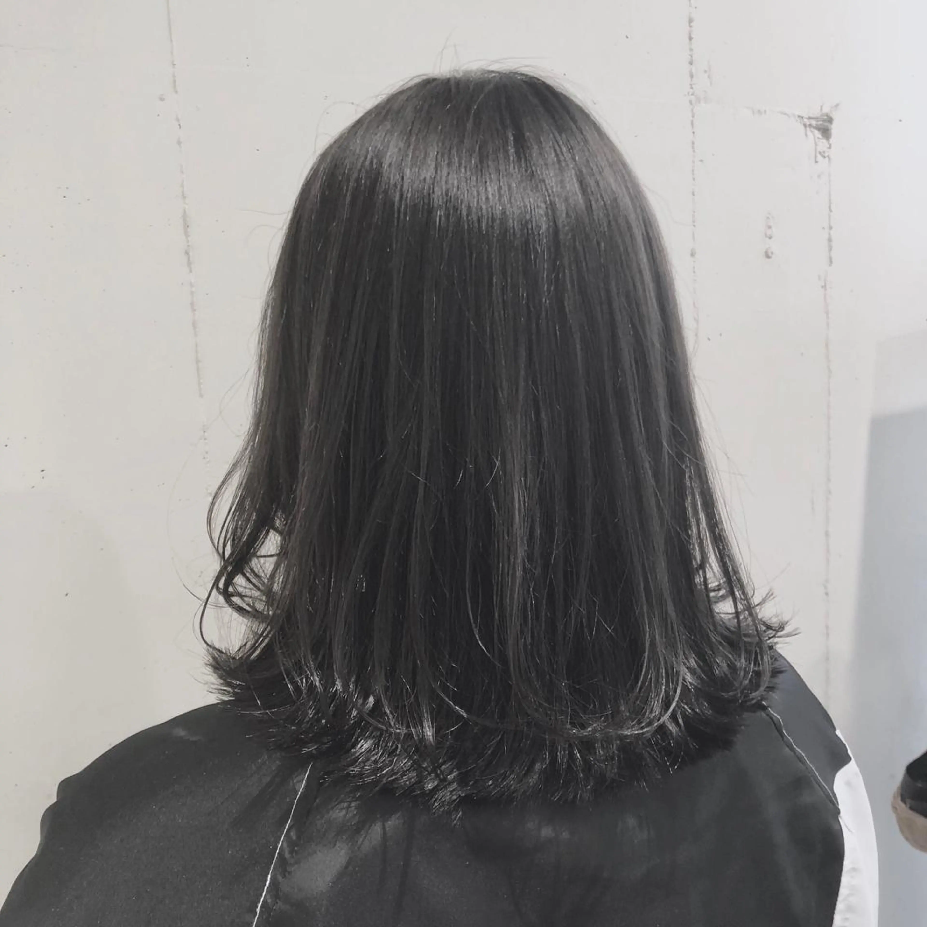 ミディアム カラー パーマ ヘアアレンジ ブリーチ 透明感カラー グラデーションカラー グレージュ ハイライトカラー 【ツヤ髪美容師】 ツダケイスケのヘアスタイル