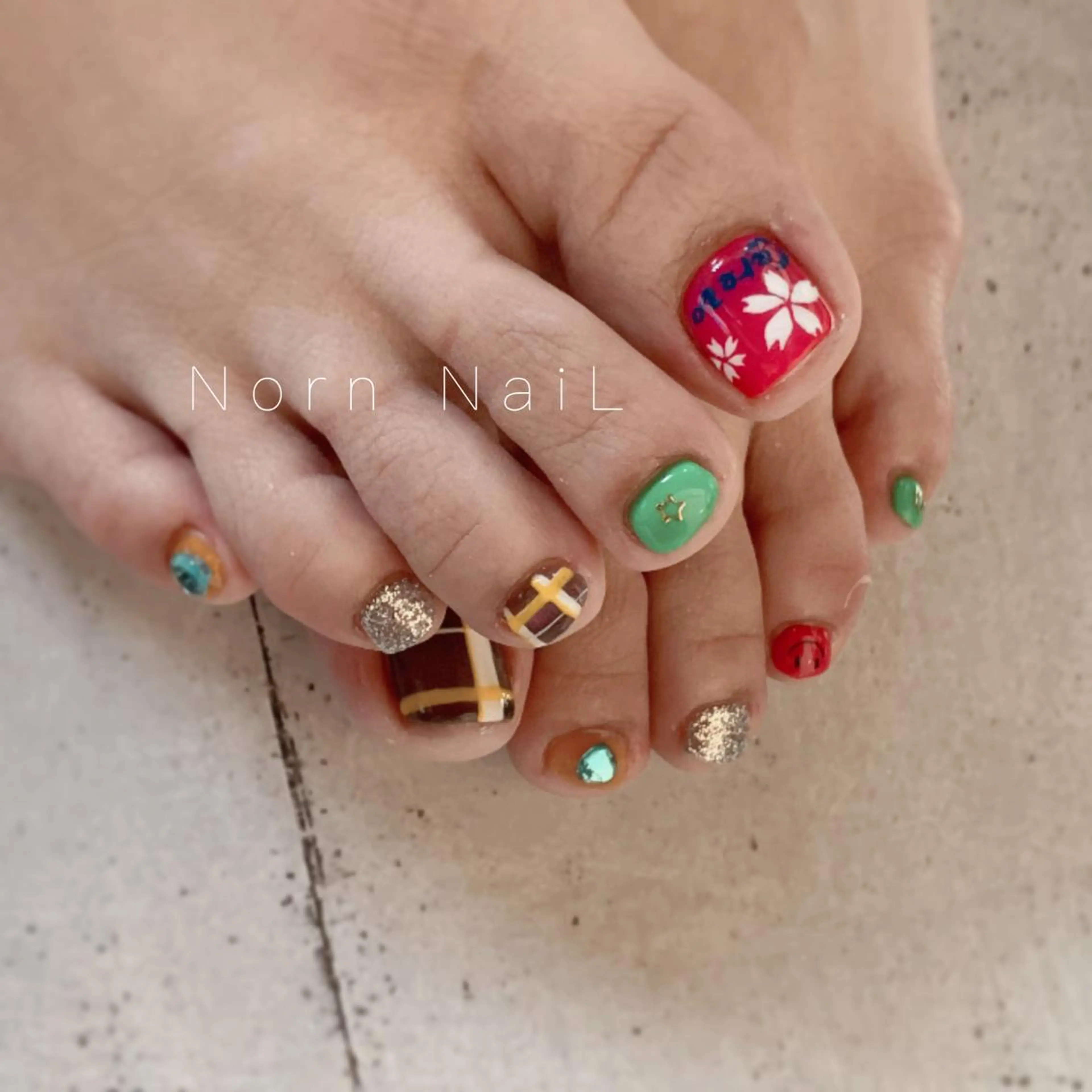 ネイル フットネイル U Ayaのネイルデザイン