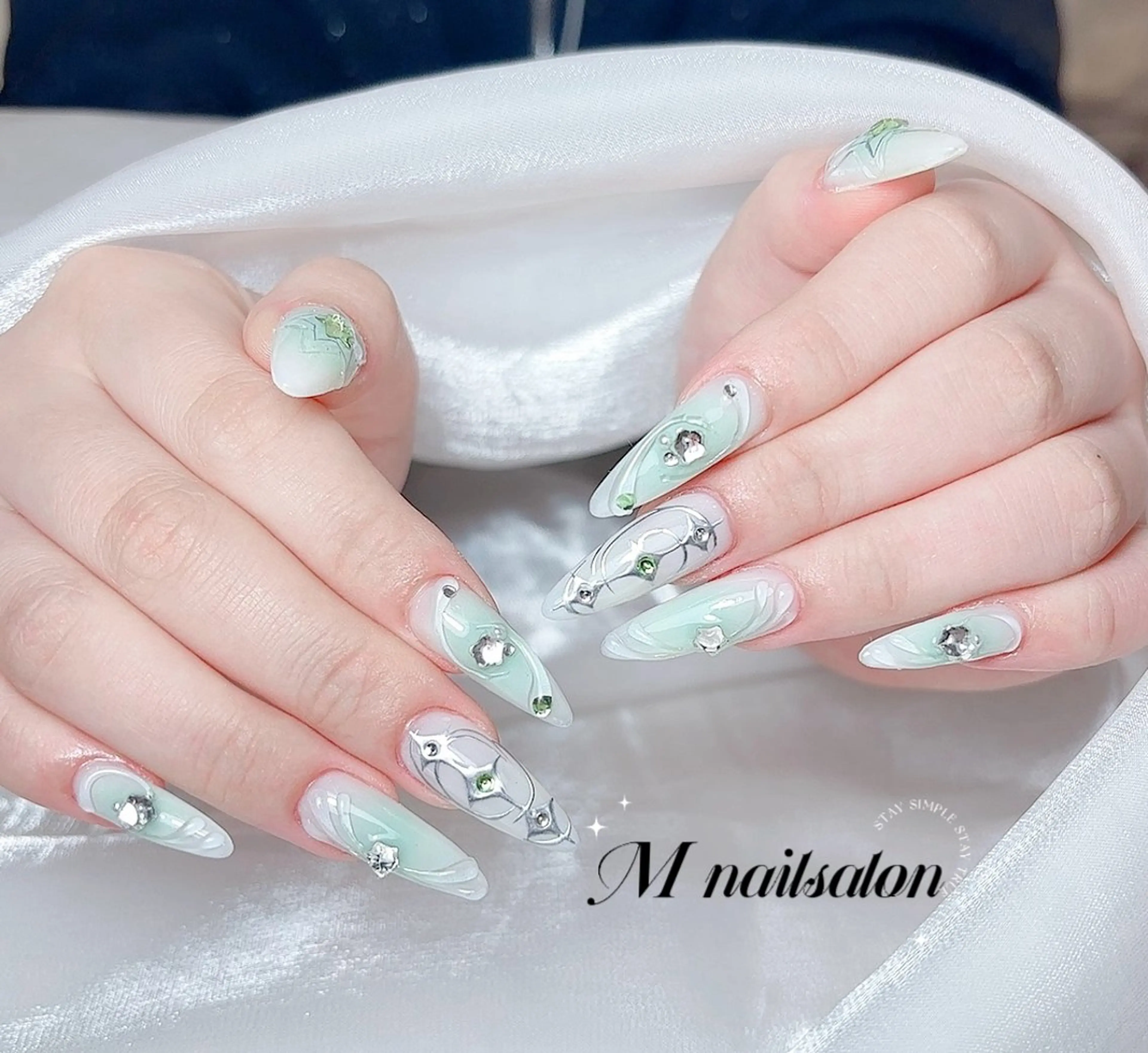 ネイル ハンドネイル M🌷nail 長さだし専門店のネイルデザイン