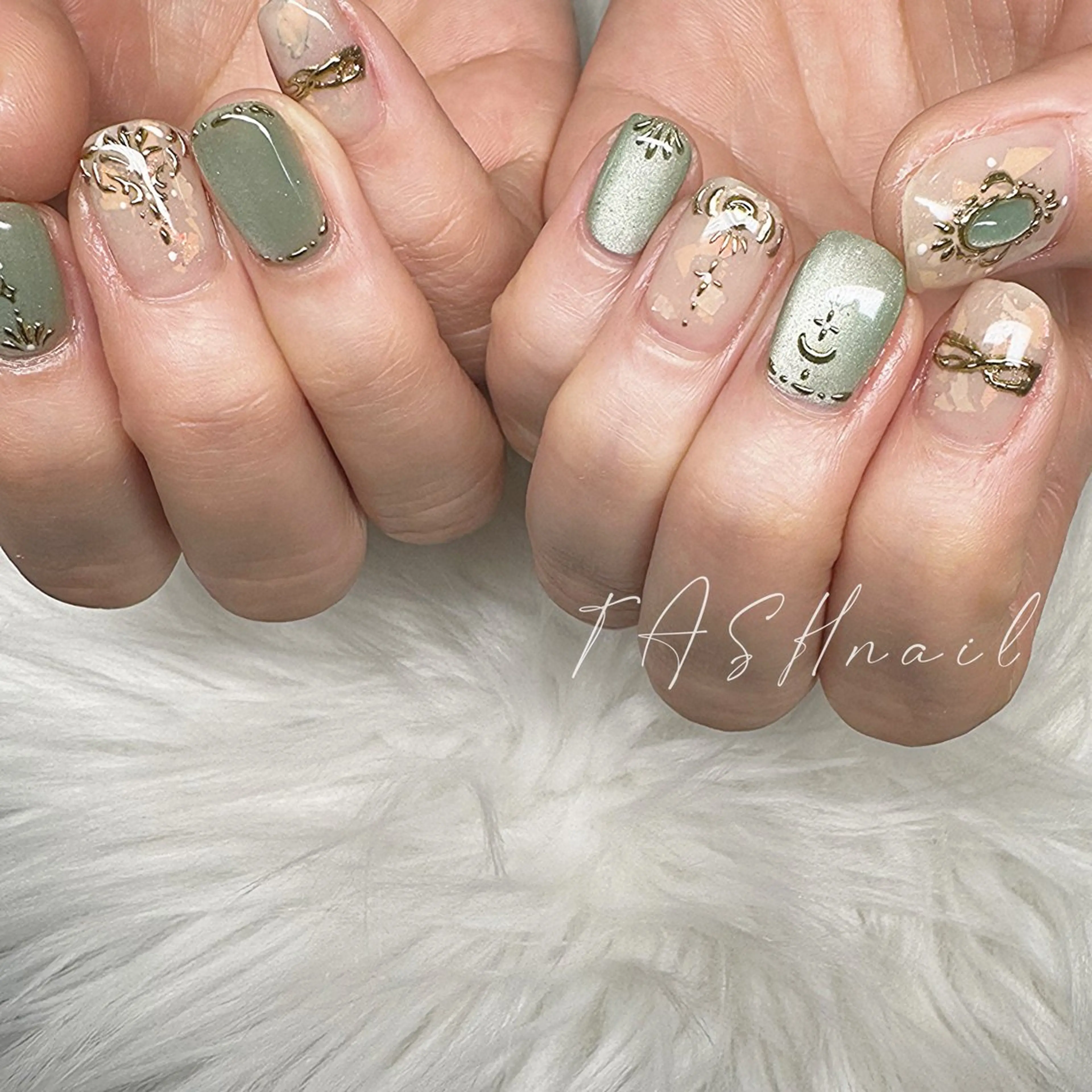 ネイル TASH nailのネイルデザイン