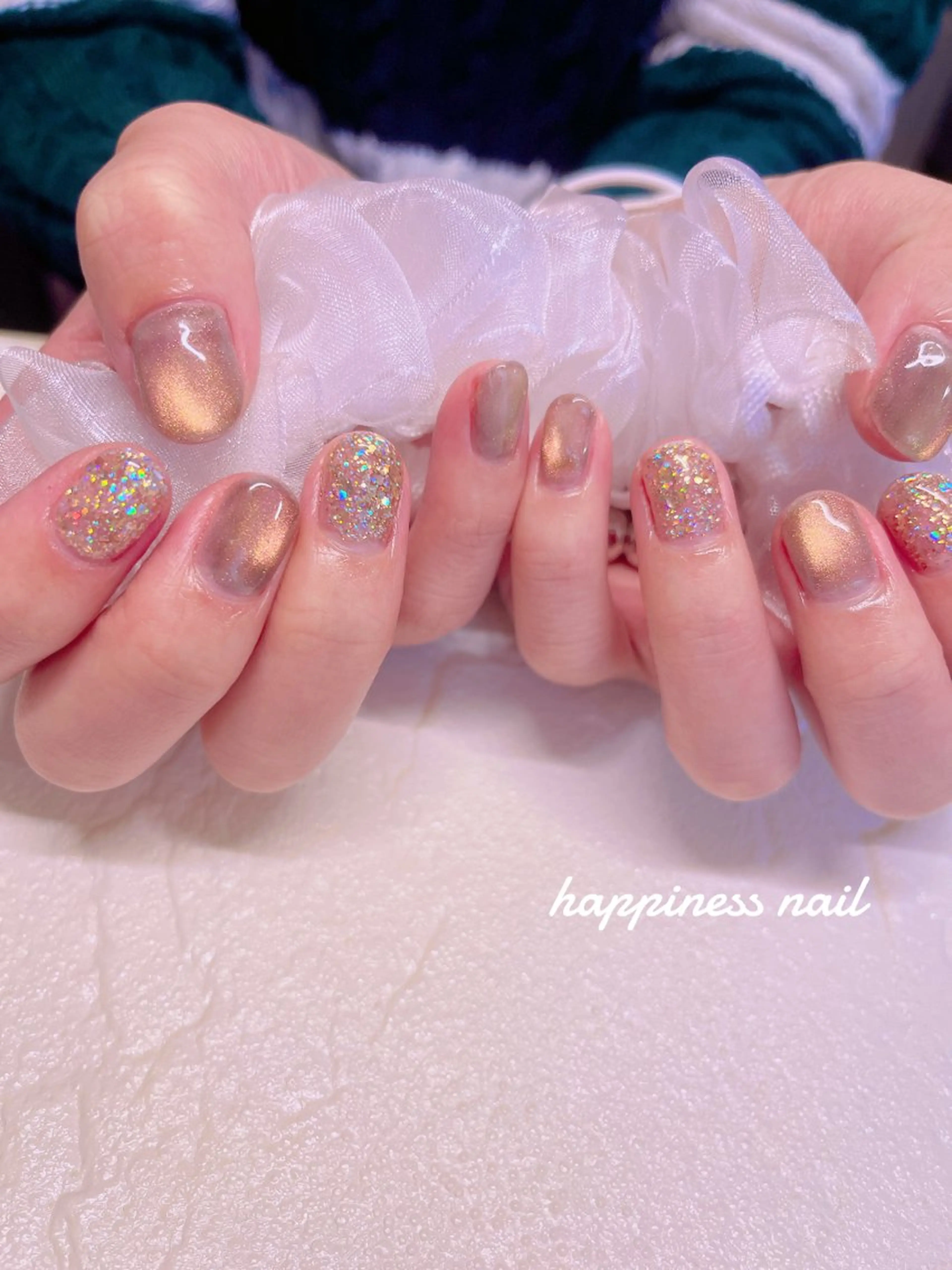 ネイル ゴールド ラメ(グリッター) マグネットネイル 持ち込み シンプルネイル happiness nailのネイルデザイン