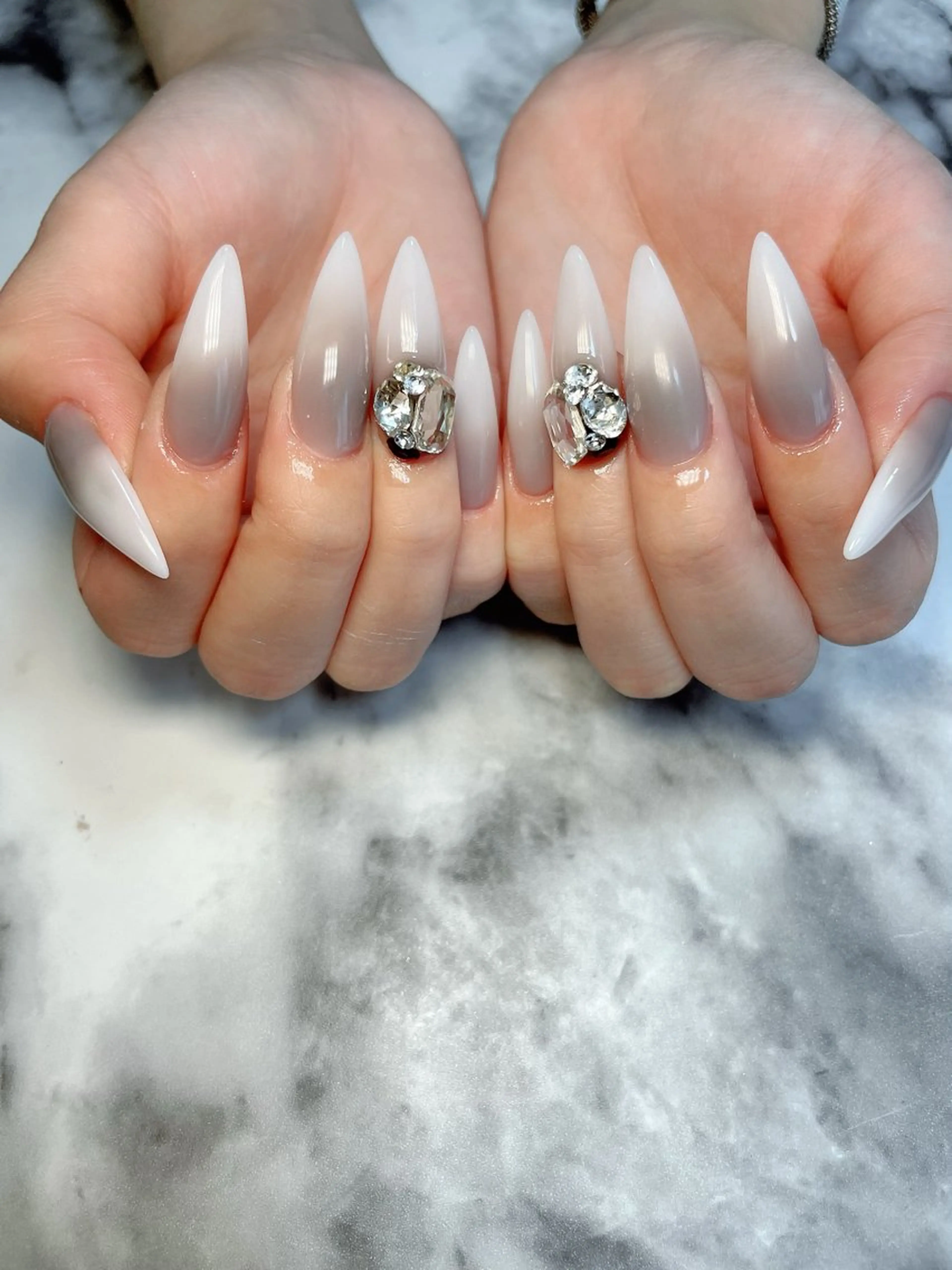 ネイル ハンドネイル salon de belnetta所属・kayo 💅のネイルデザイン