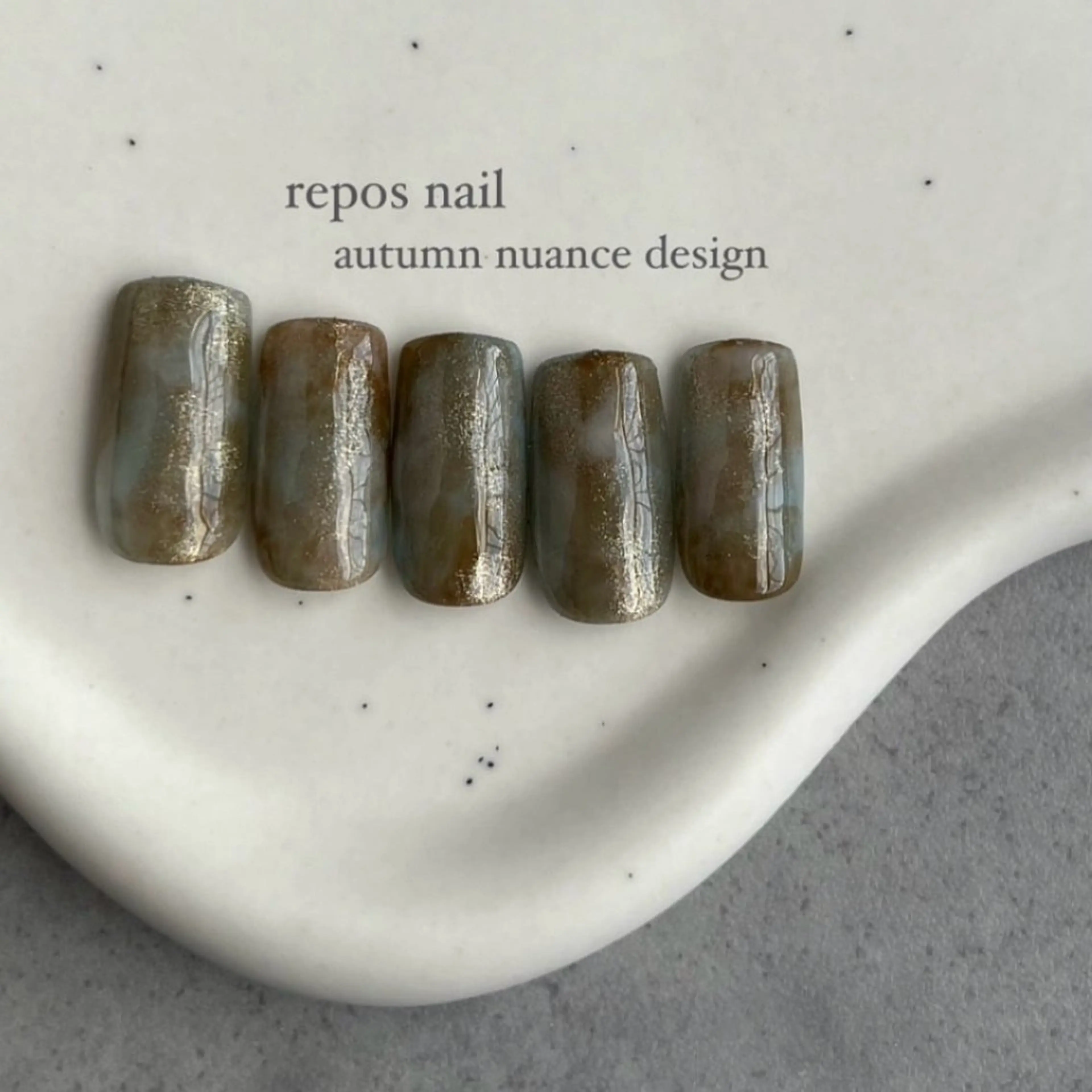 ネイル repos-ルポ-所属・repos yoshitomeのネイルデザイン