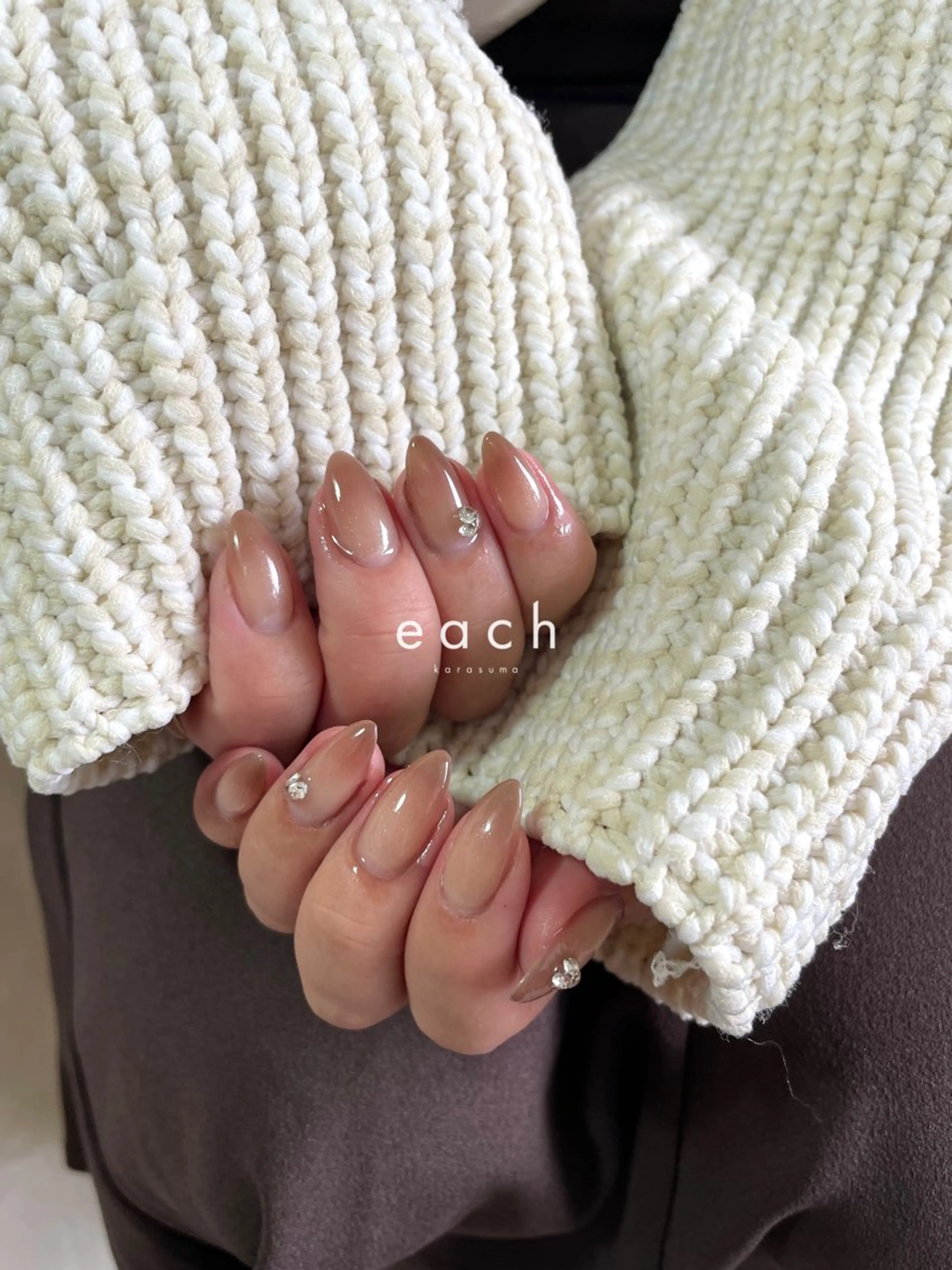 ネイル ブラウン each lucaのネイルデザイン