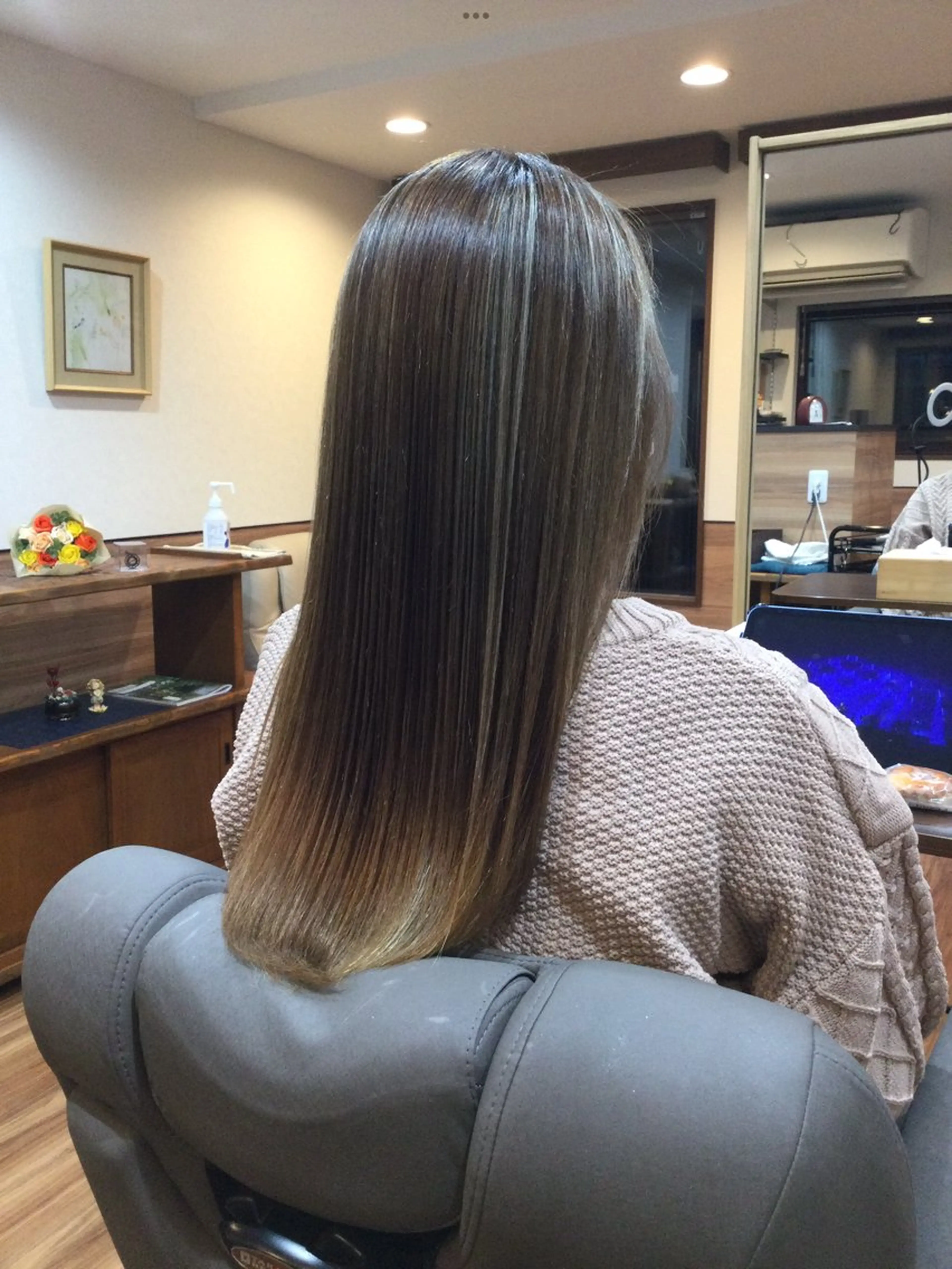 ロング カラー ハイライトカラー ハイライト カット ヘアカラー トリートメント Annon プライベートサロンのヘアスタイル