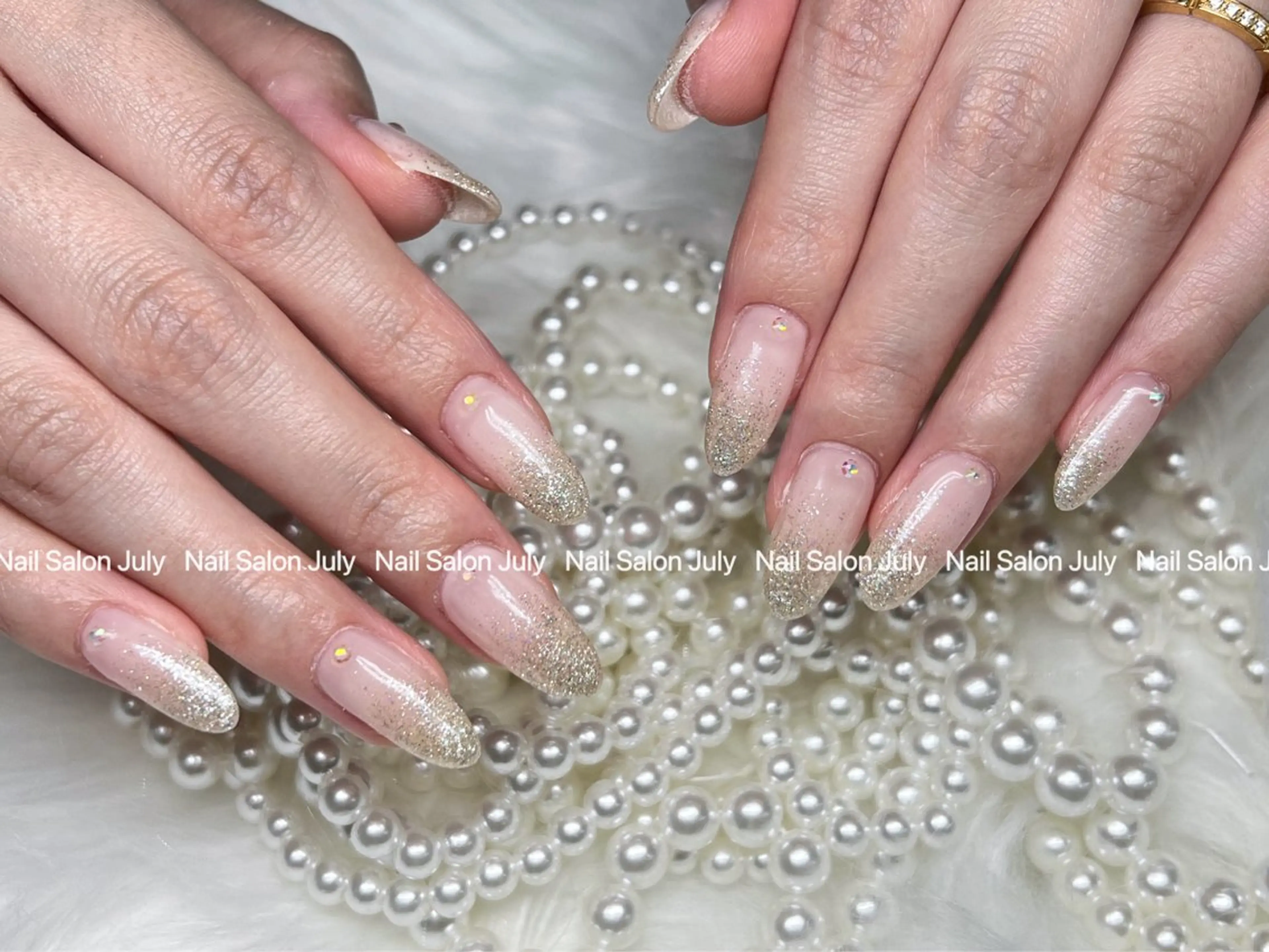 ネイル アートネイル オーロラネイル ジェルネイル ガーリー キラキラネイル July モモのネイルデザイン