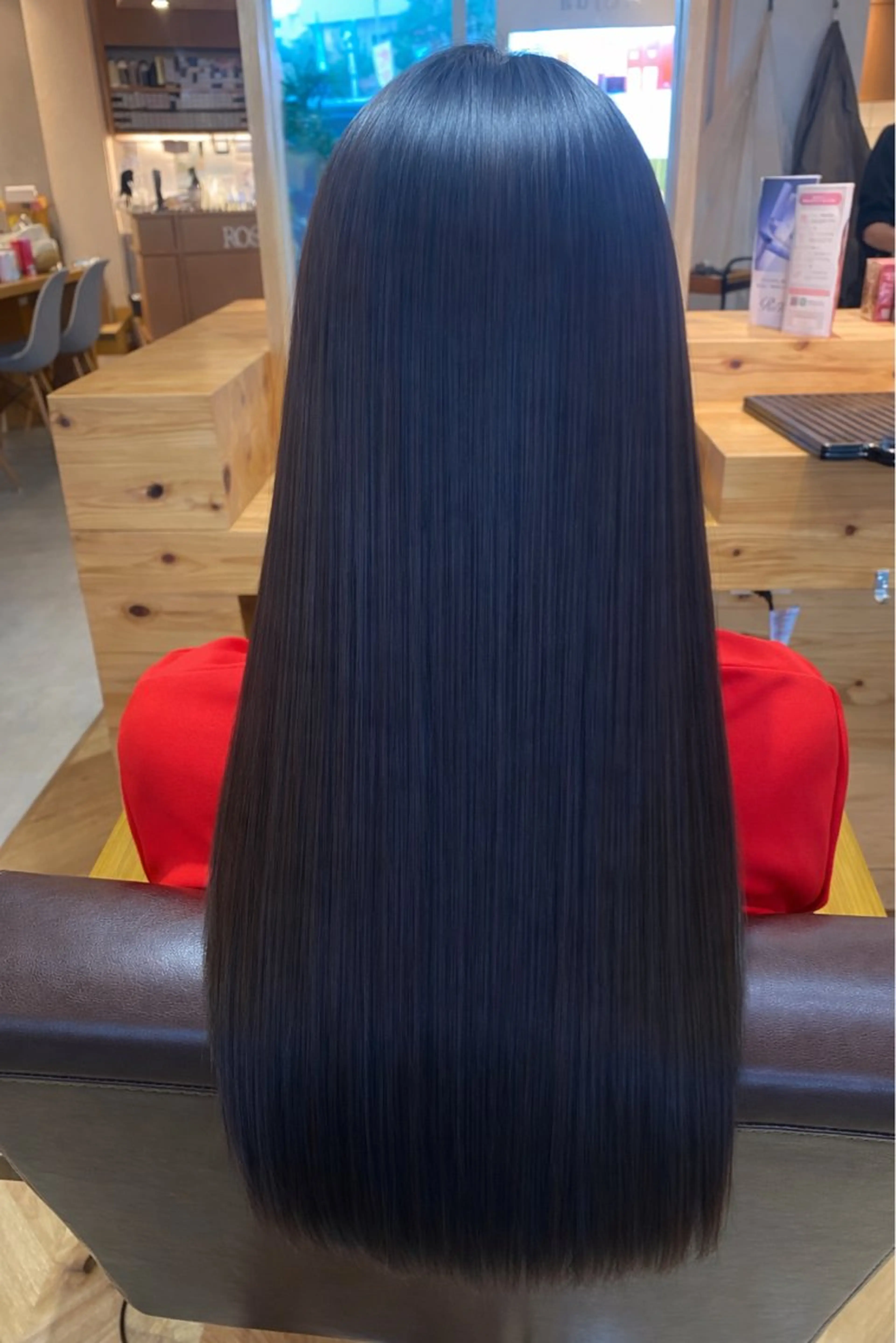 ロング カット トリートメント Tsuyoshi 【Rosso】のヘアスタイル