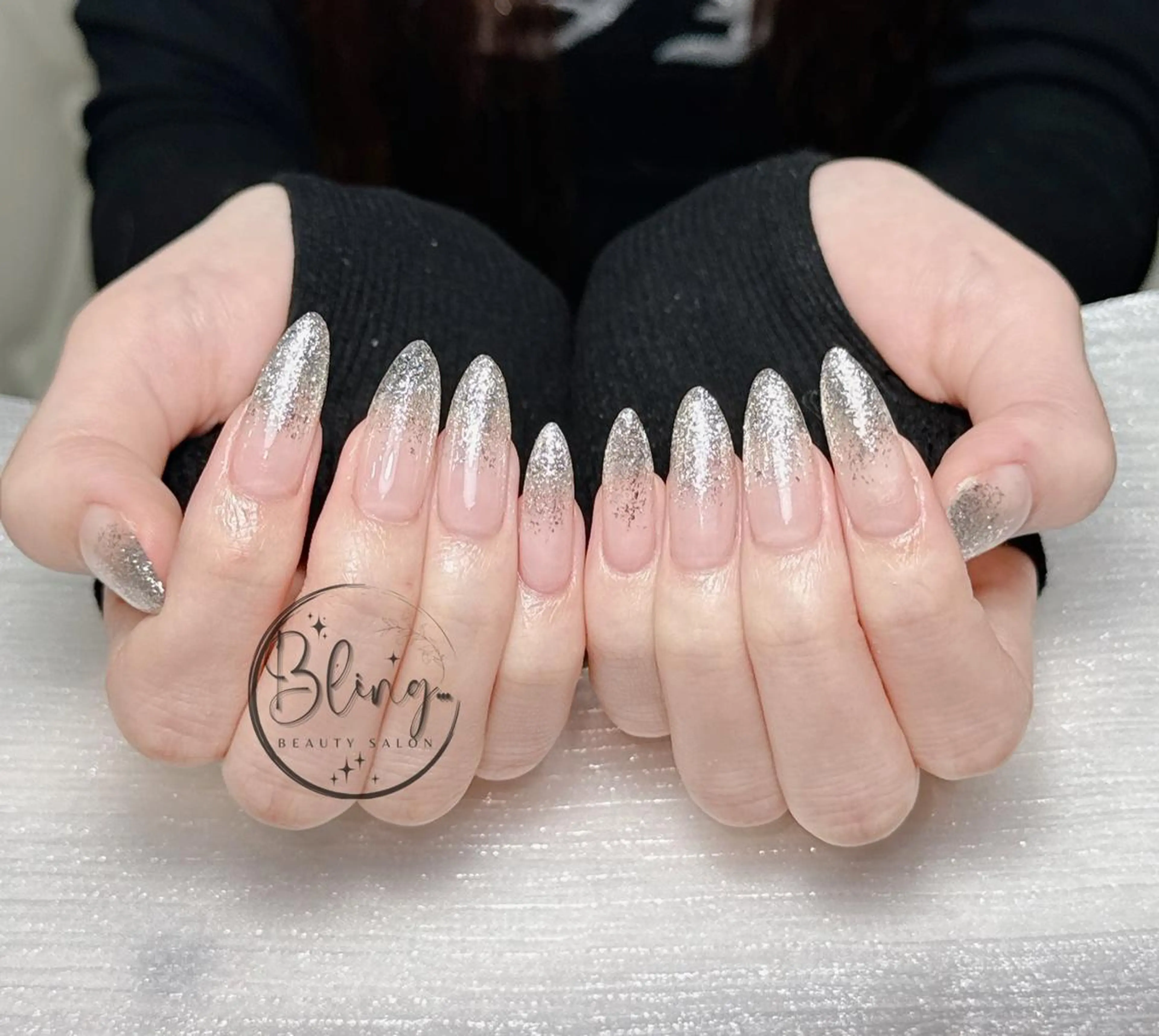 ロング 韓国風ヘア ハンドネイル Bling Salonのネイルデザイン