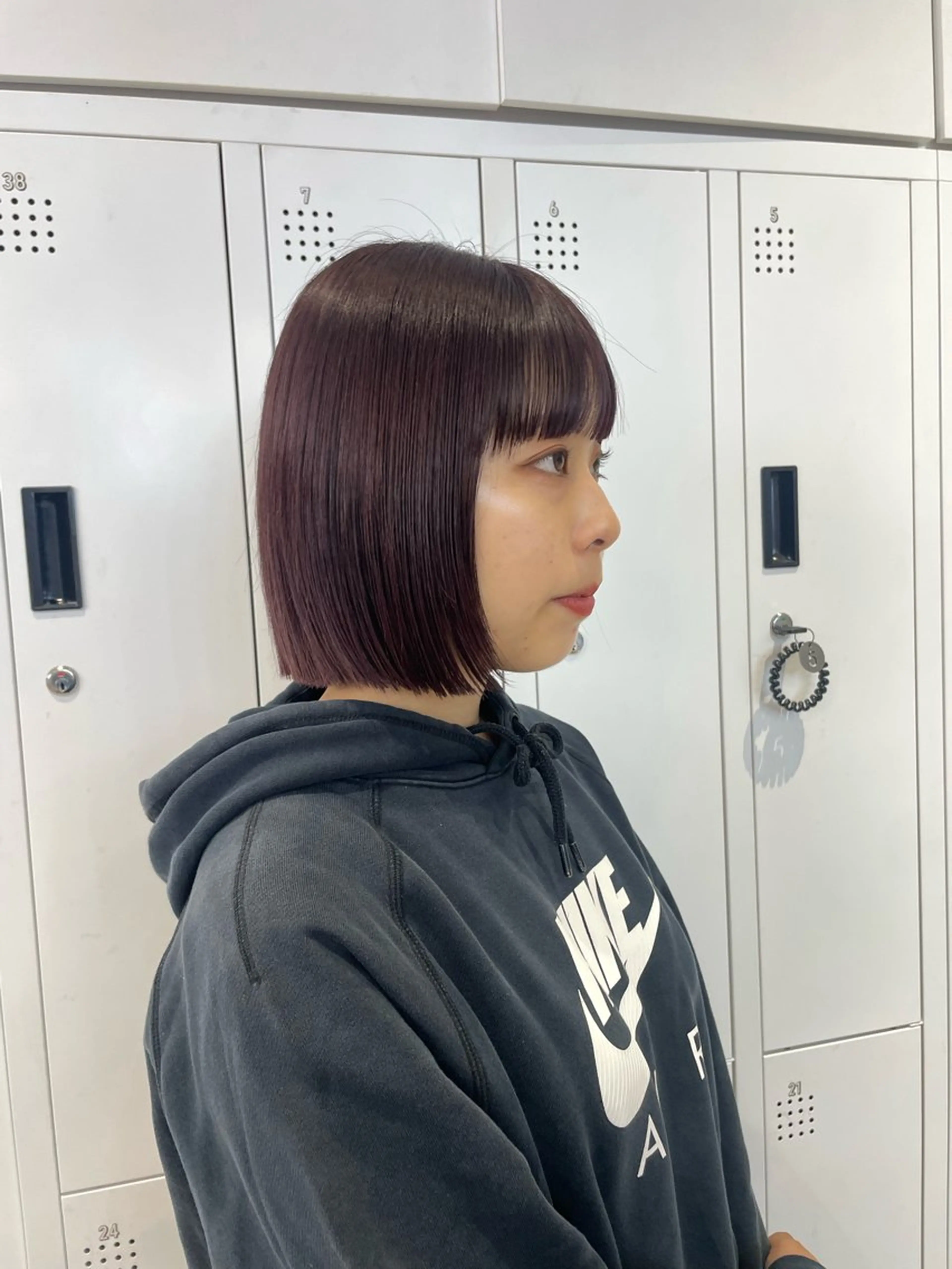 ミディアム カラー カット ヘアカラー 🌟暖色系ハイトーン 🌟AIのヘアスタイル