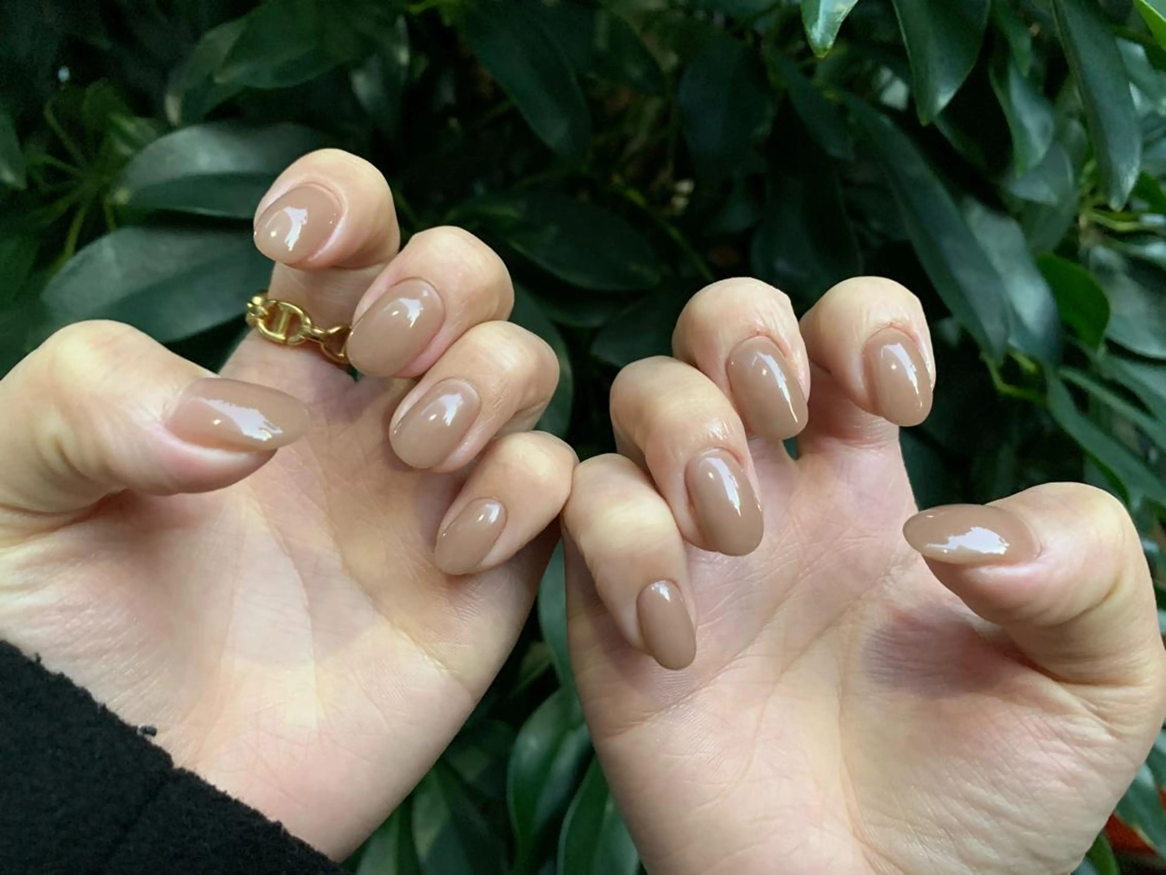 ミディアム ハンドネイル ハンドケア Kono Nanamiのネイルデザイン