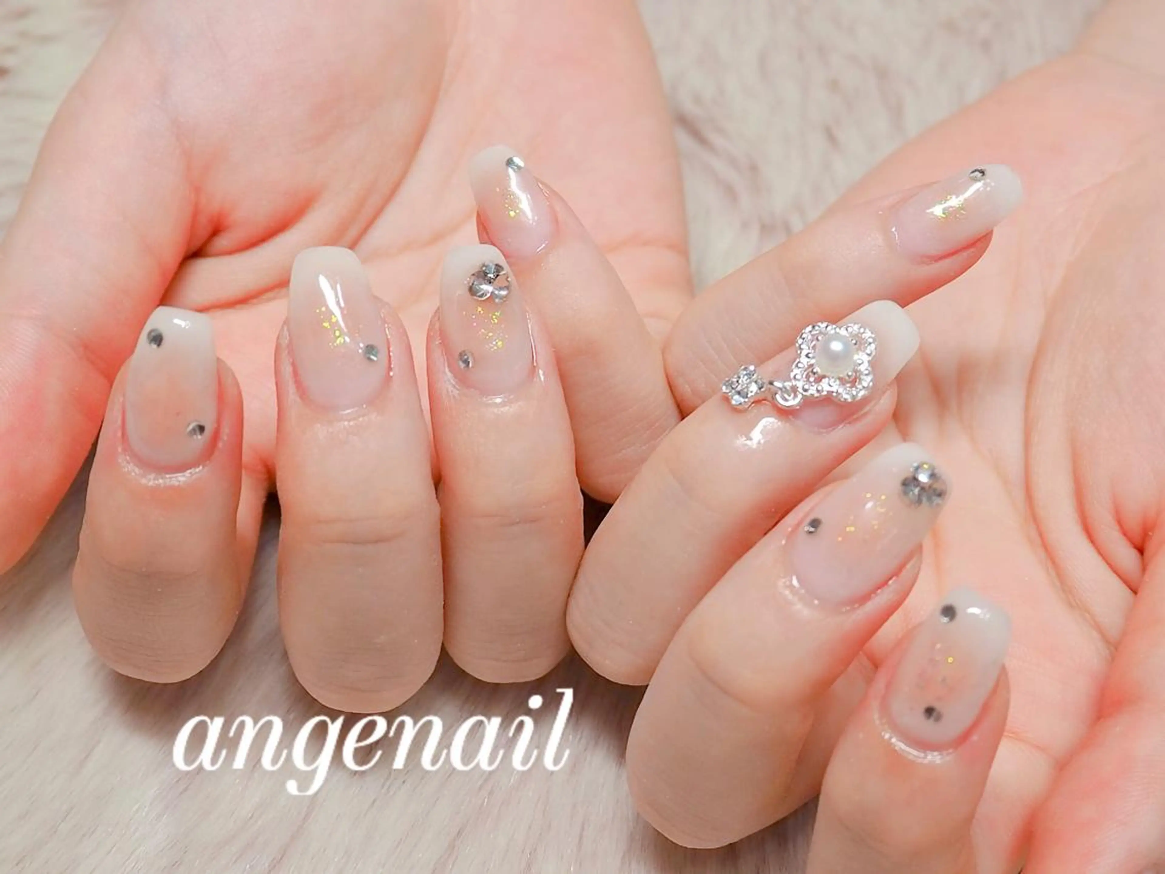 ネイル ハンドネイル オーナーネイリスト MAKIのネイルデザイン