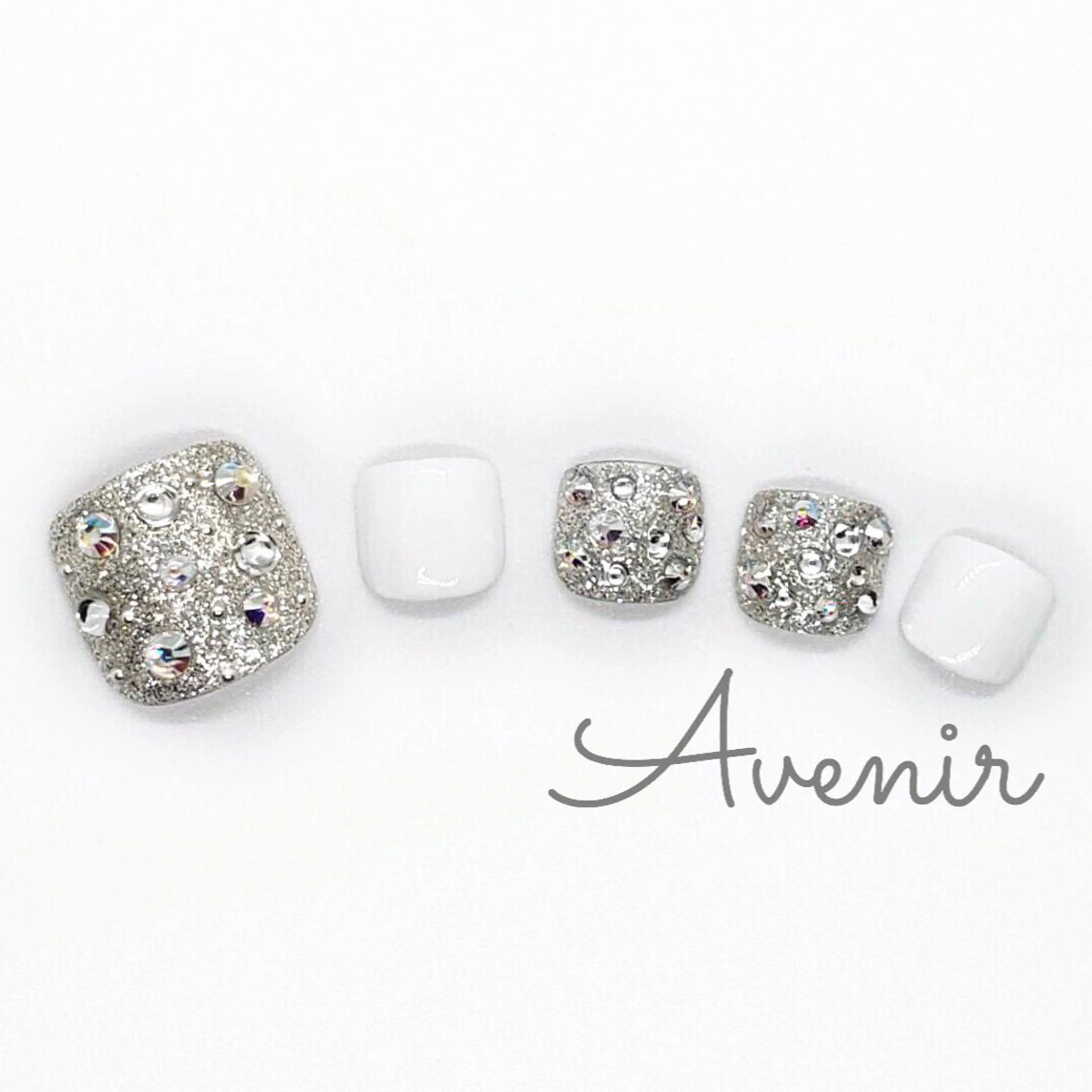 ネイル Avenir 表参道 nail＆eye予約のネイルデザイン