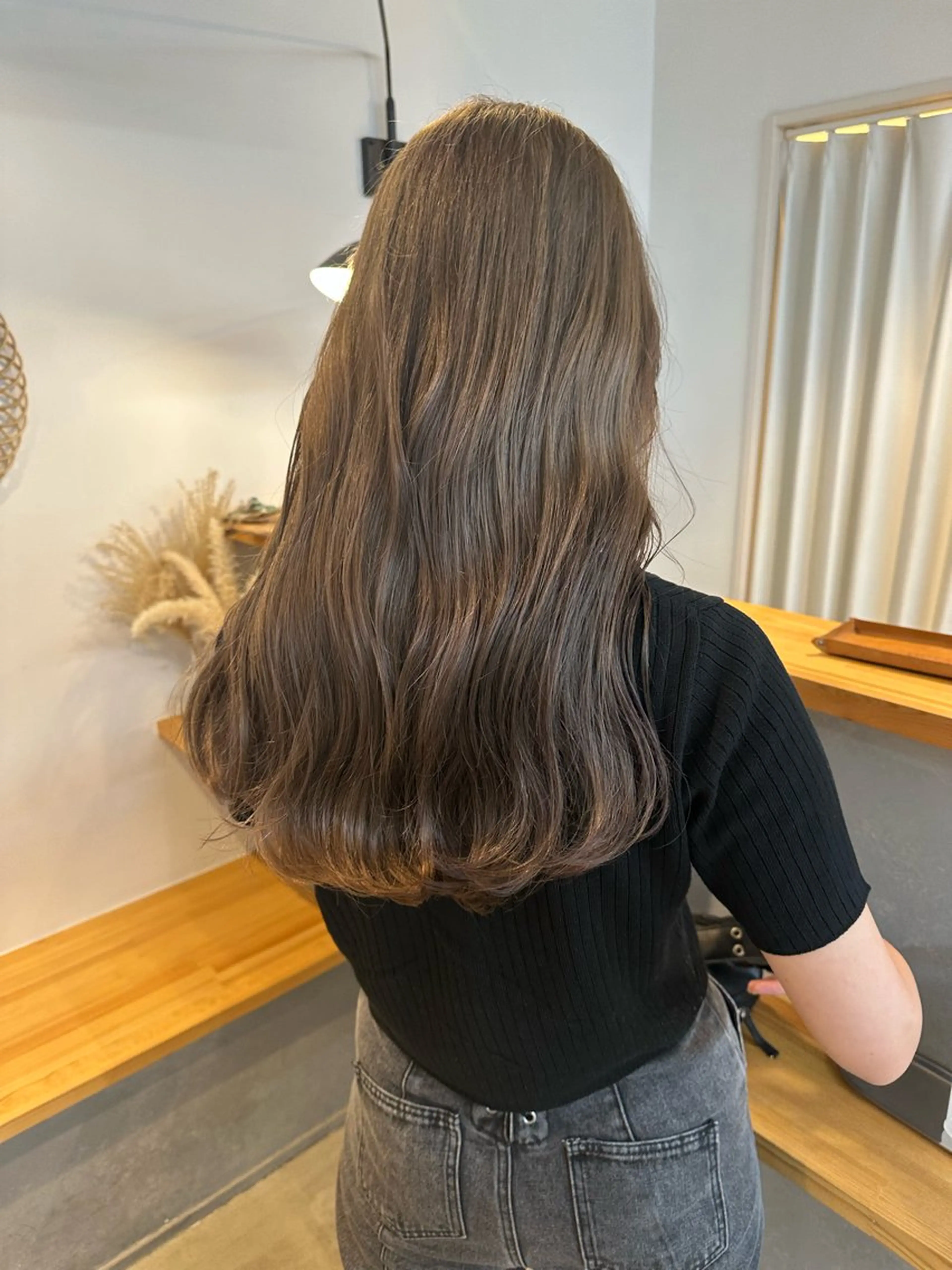 セミロング カラー yuika .のヘアスタイル