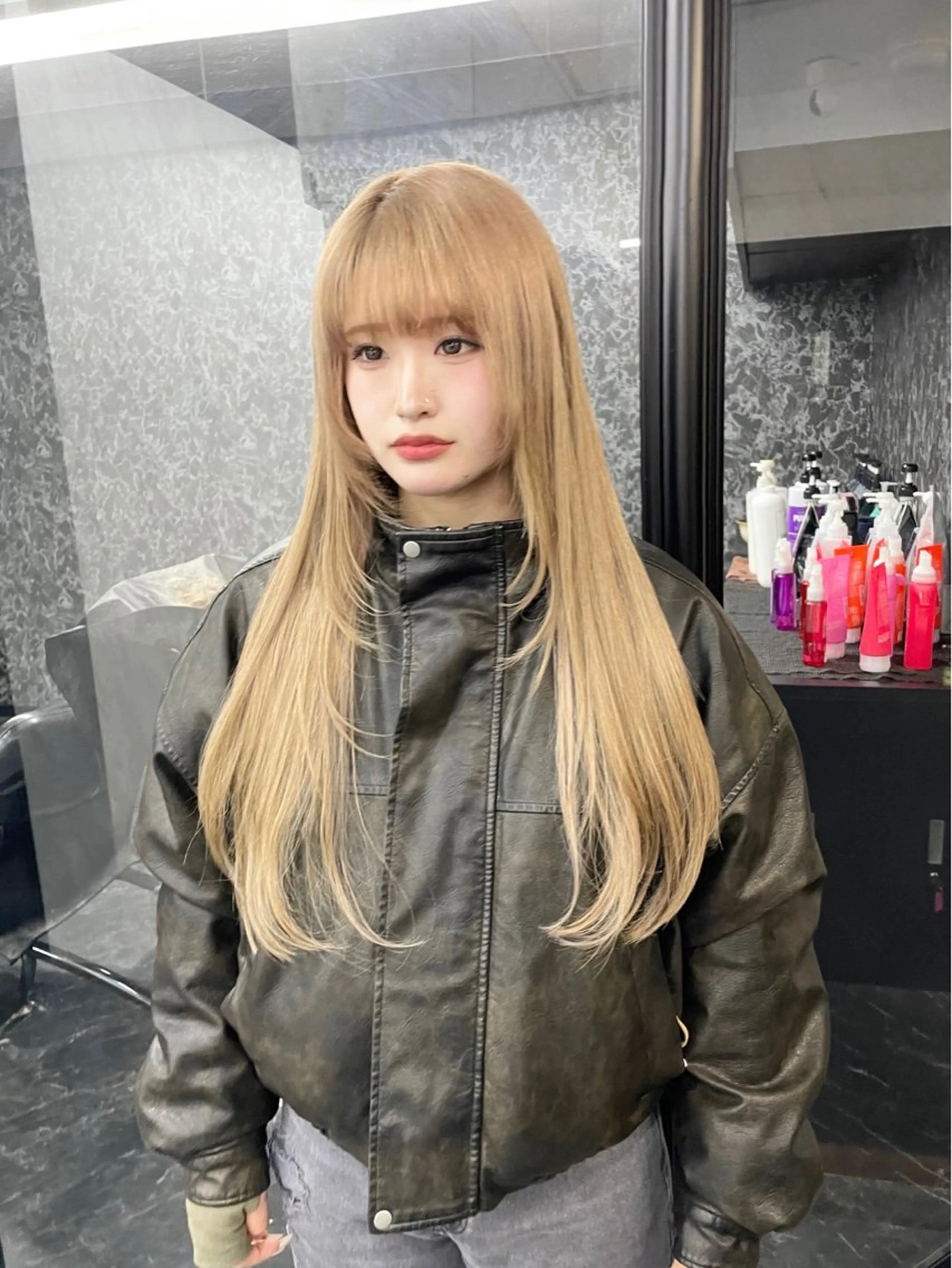 ロング カラー エクステ レイヤーカット Ria OSAKA　梅田所属・マリカ🦋韓国 ハイトーン/エクステのヘアスタイル