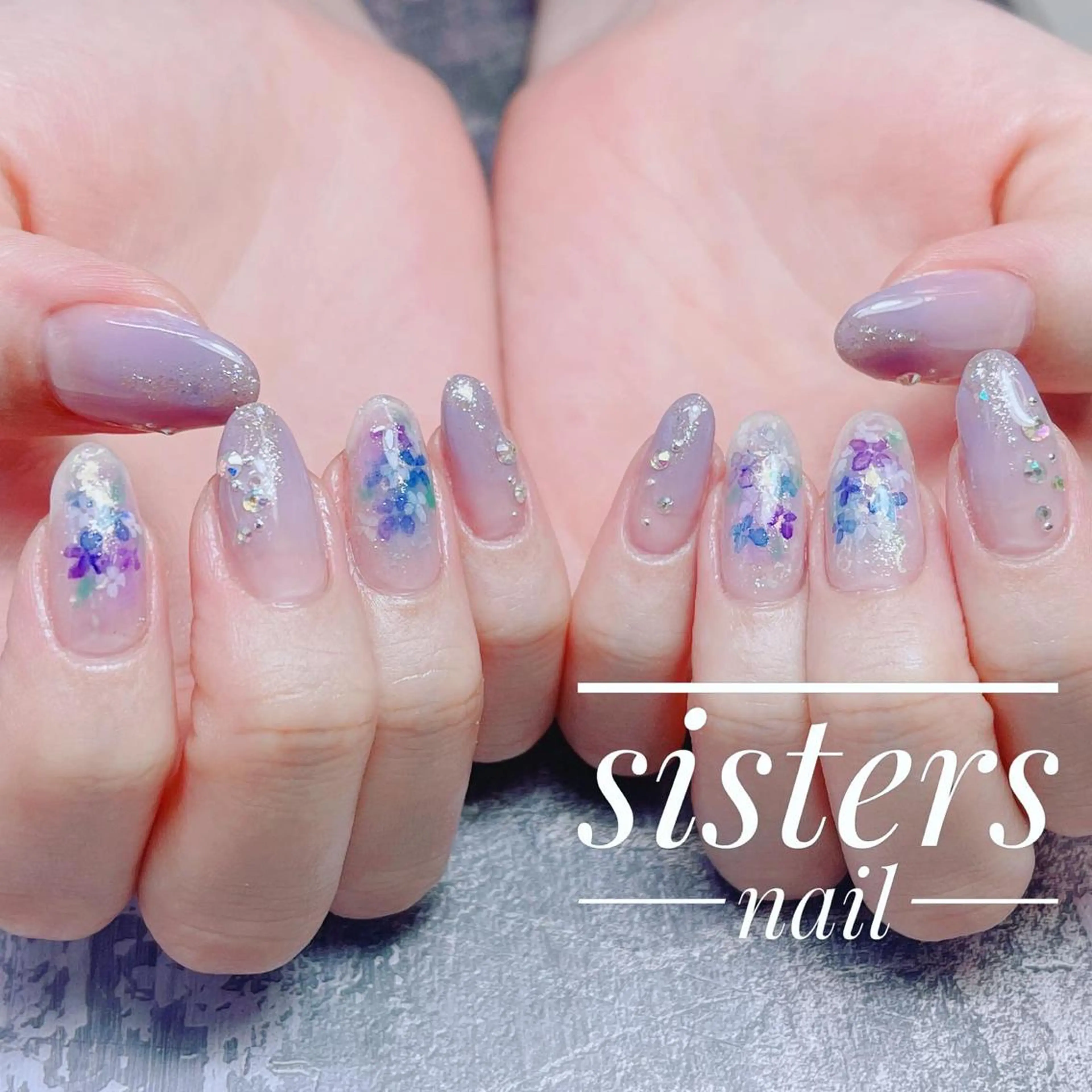 ネイル アートネイル チークネイル フラワーネイル キラキラネイル ニュアンスネイル sisters nail.fのネイルデザイン