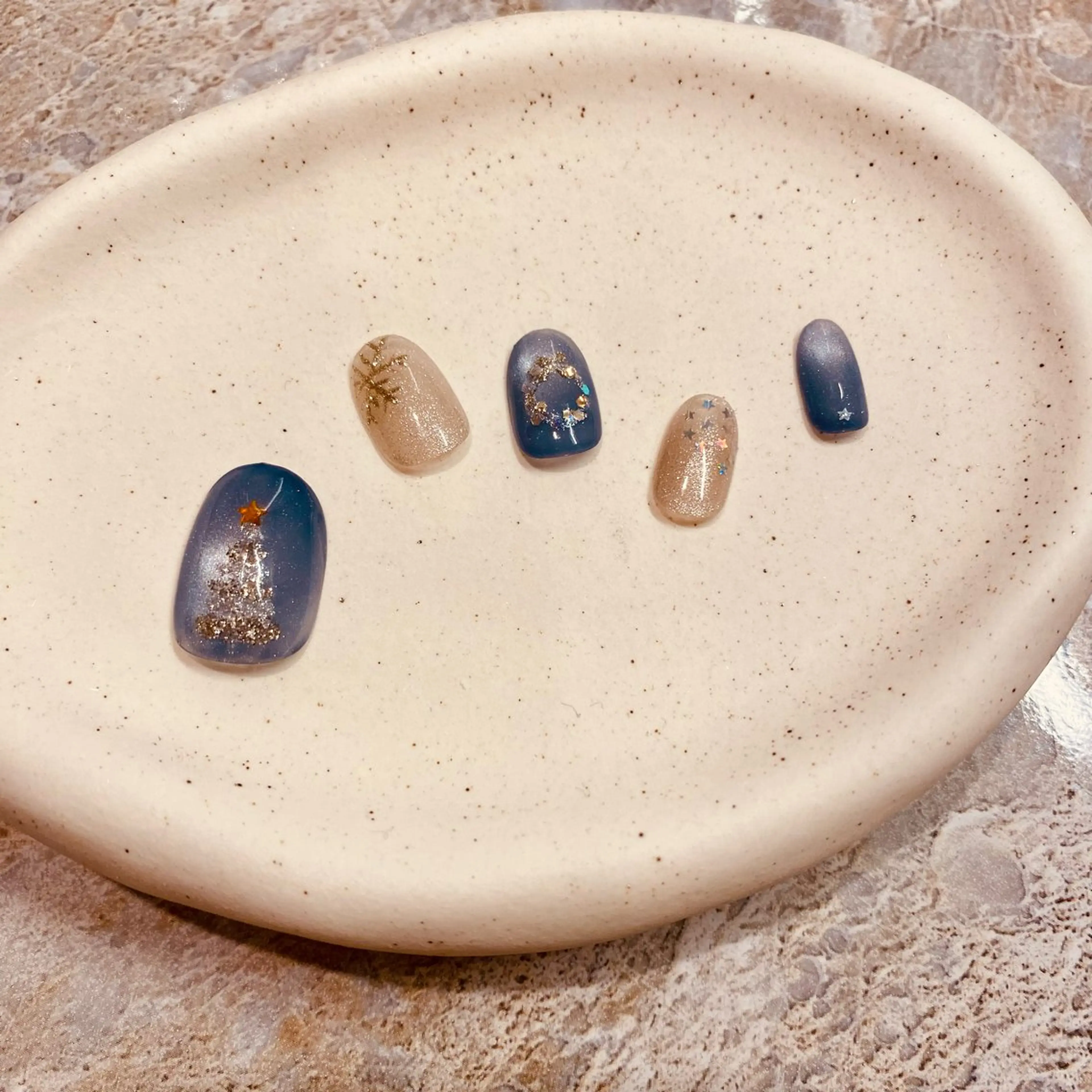 ネイル アートネイル 市川 沙希子のネイルデザイン