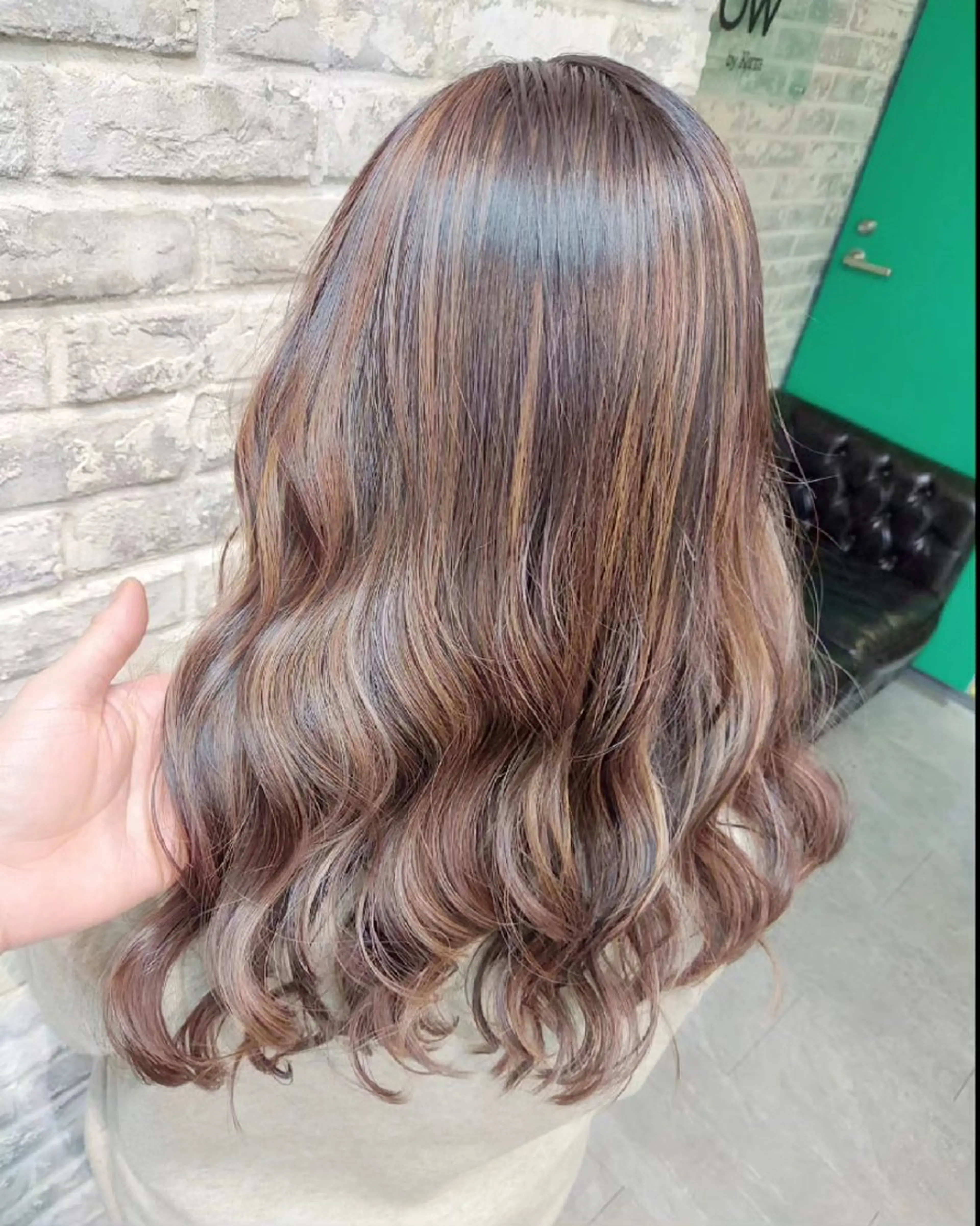 ロング カラー ハイライトカラー ハイライト ヘアカラー トリートメント grow上野御徒町【グロウ】所属・ブリーチ・ハイトーン 特化🎉内山のヘアスタイル