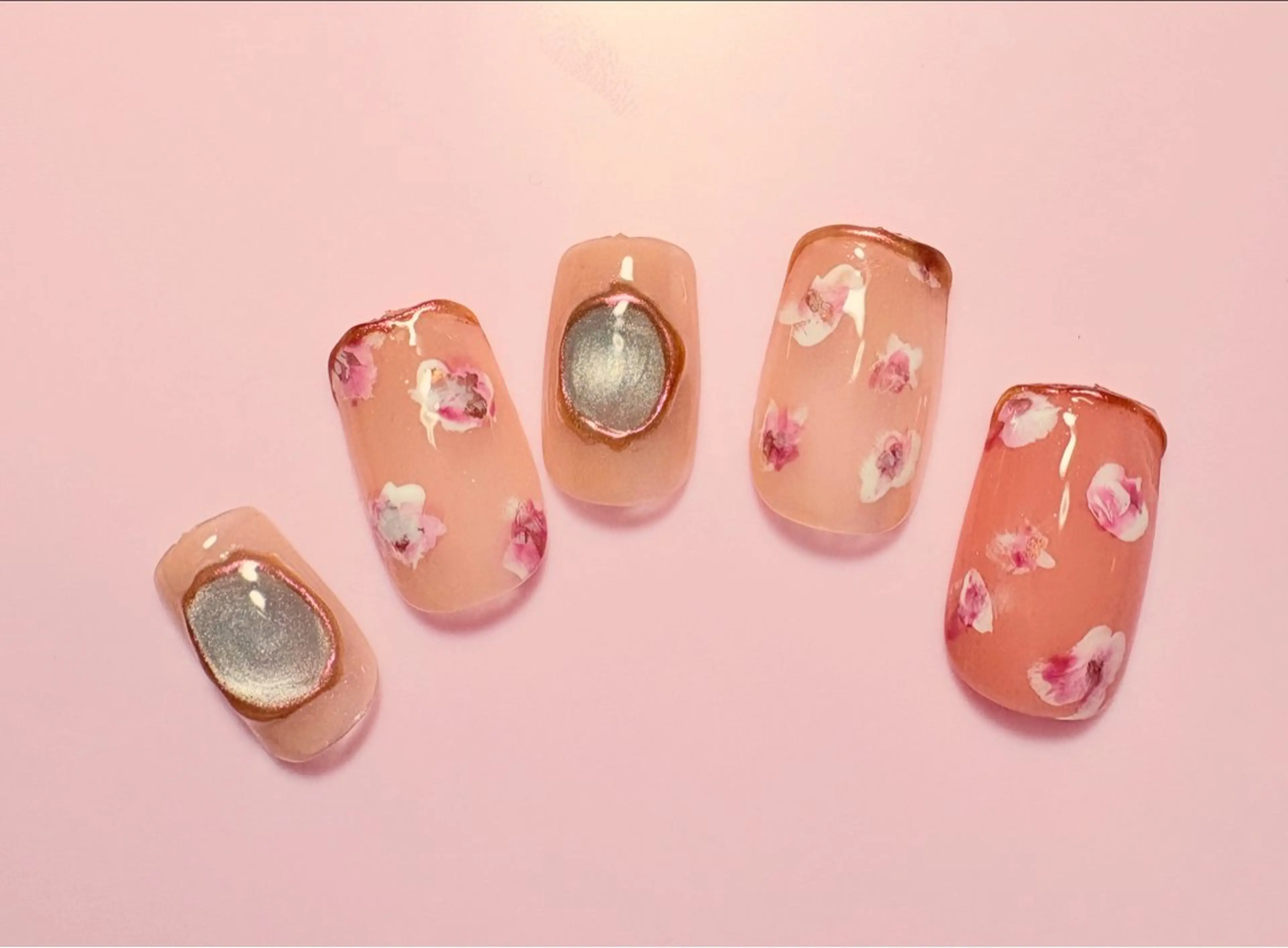 ネイル Beloved ailaのネイルデザイン