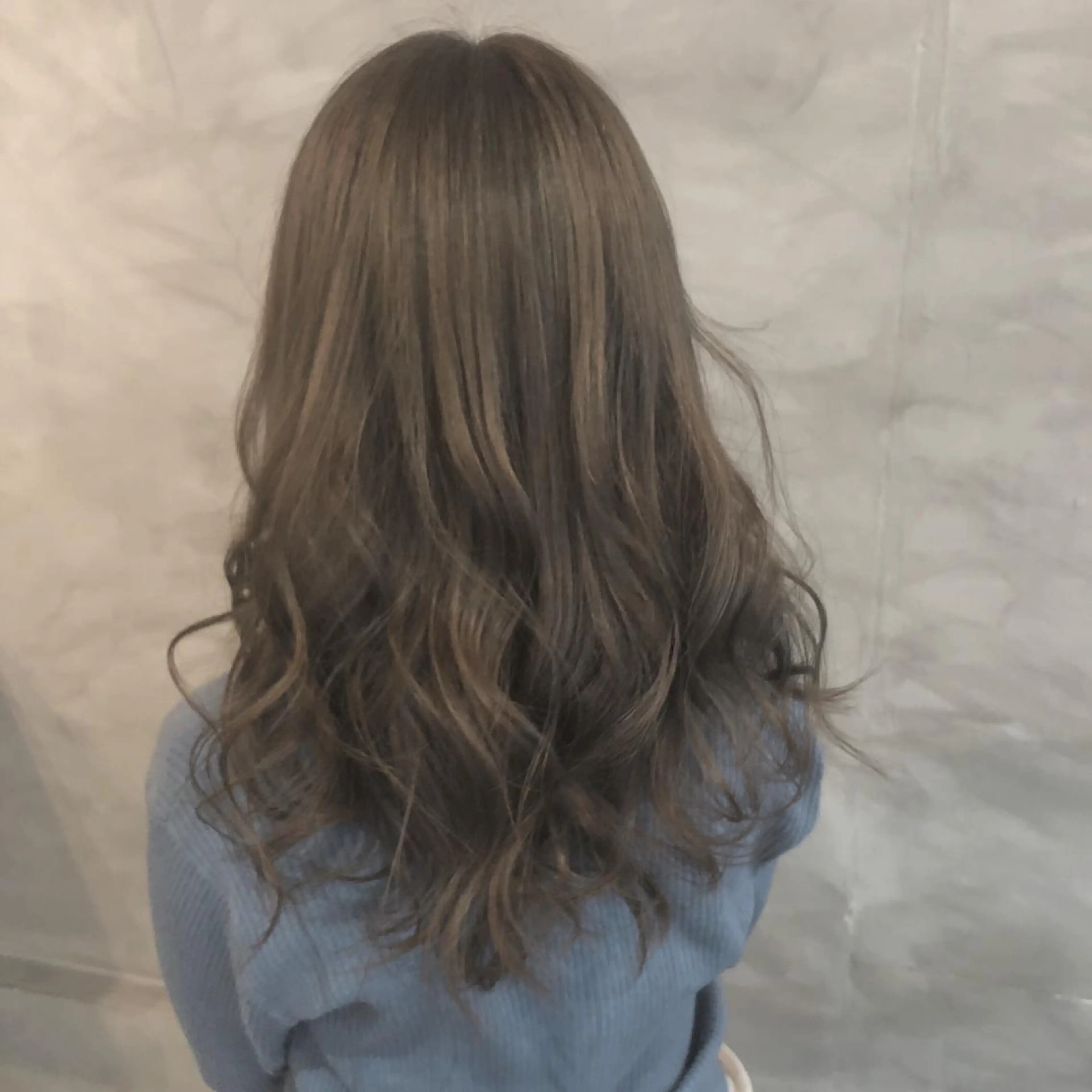 ロング カラー YUNA ユウナのヘアスタイル