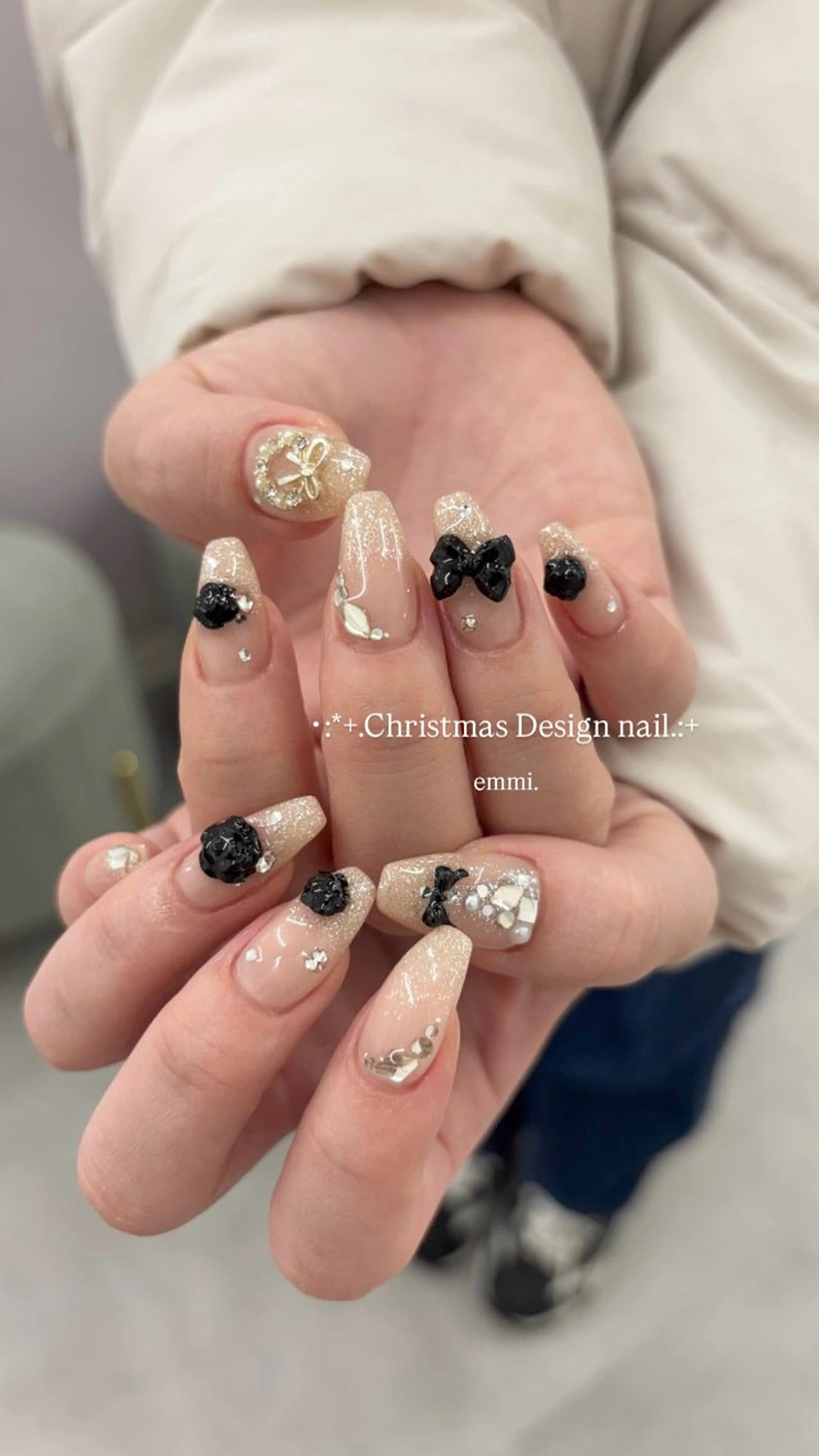 ネイル ハンドネイル GO TODAY SHAiRE SALON 表参道colore店所属・emmi nailのネイルデザイン